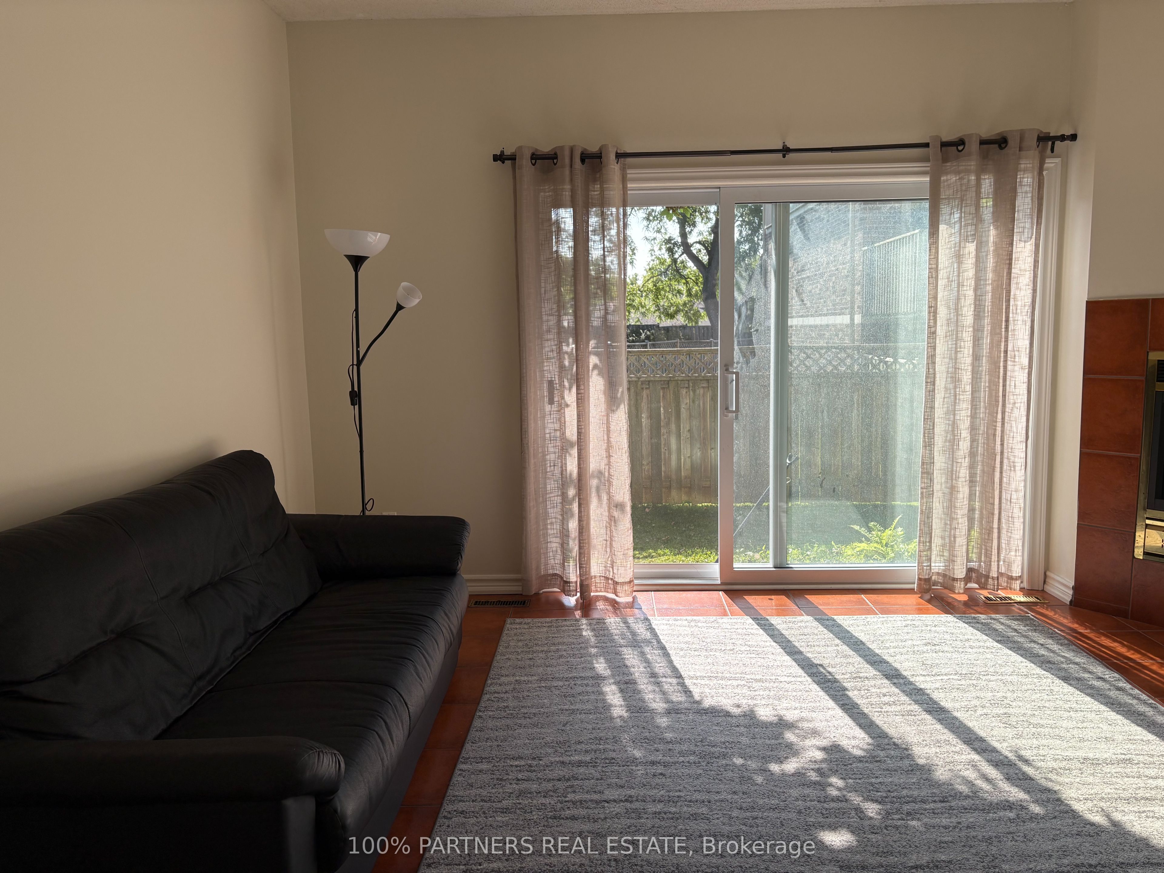 1570 Richmond Street 34 Property Photo 15