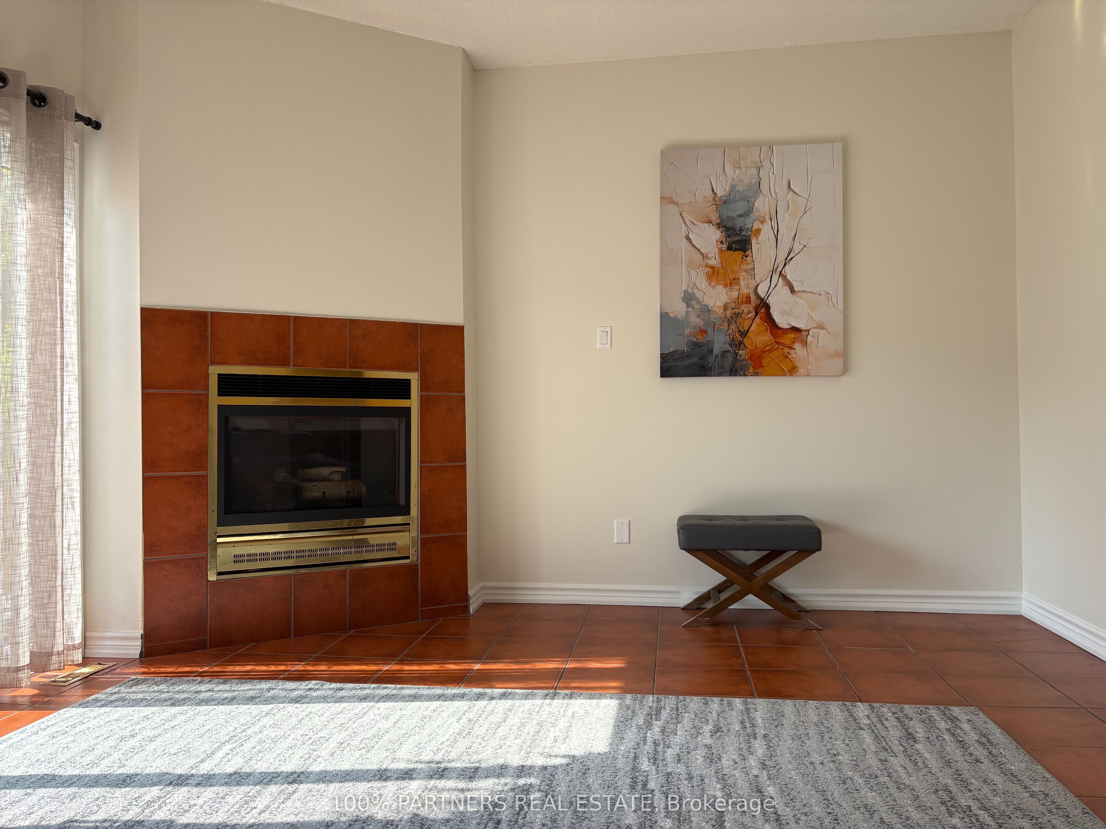1570 Richmond Street 34 Property Photo 17
