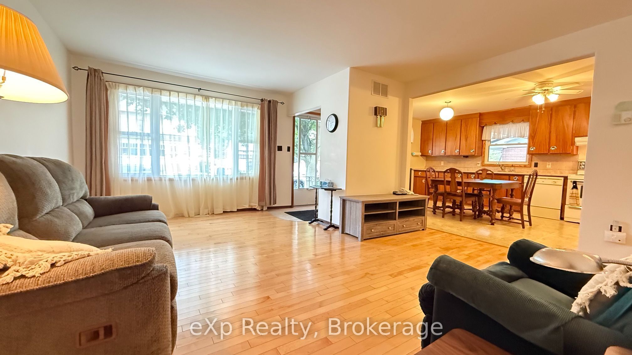 53 Maple Street Property Photo 4