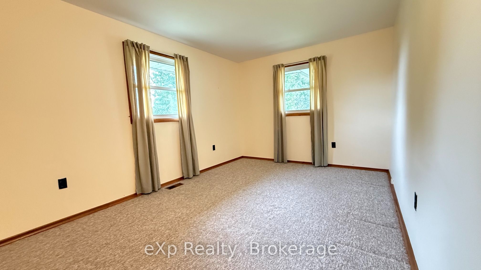 53 Maple Street Property Photo 17