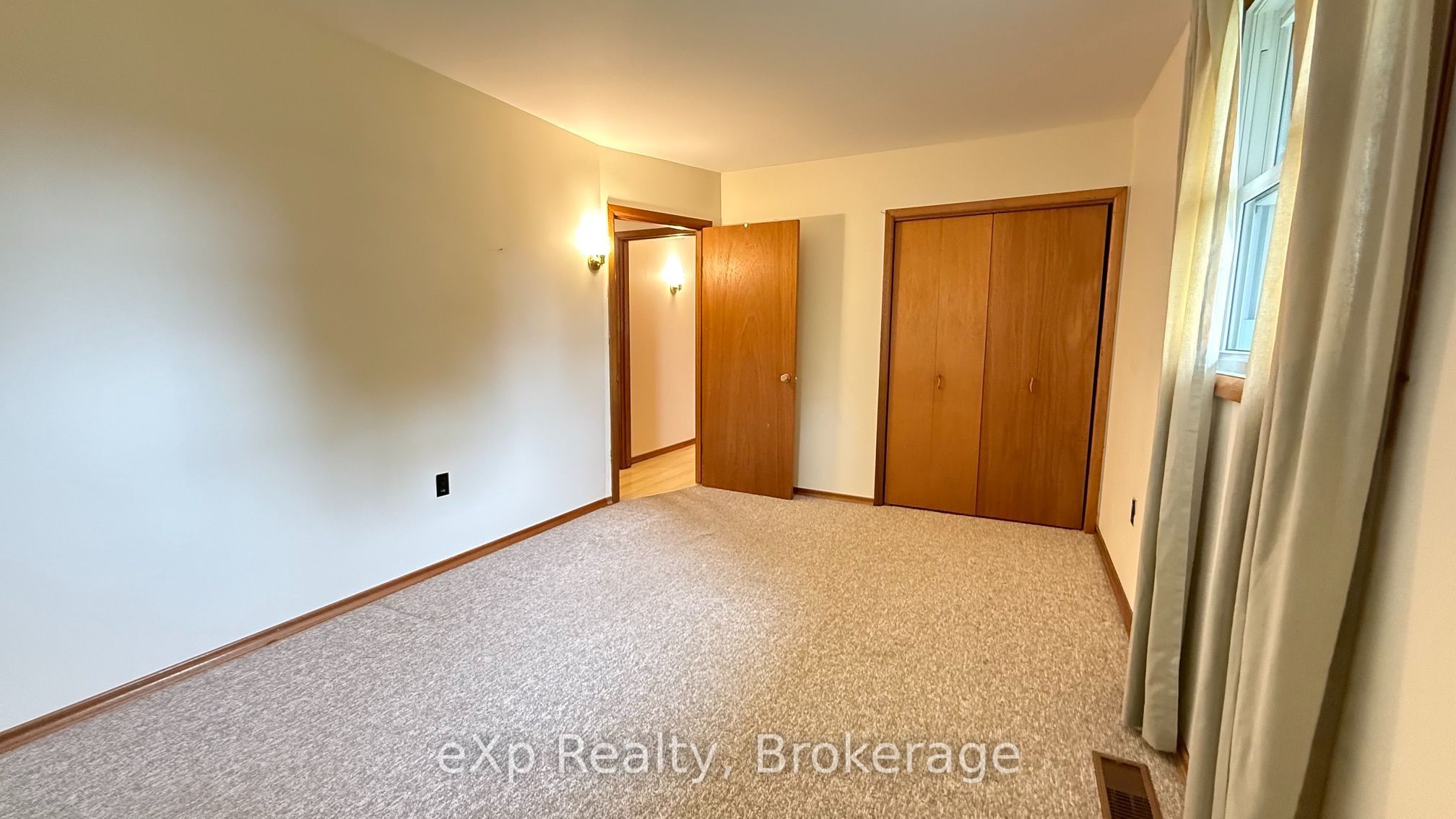 53 Maple Street Property Photo 18