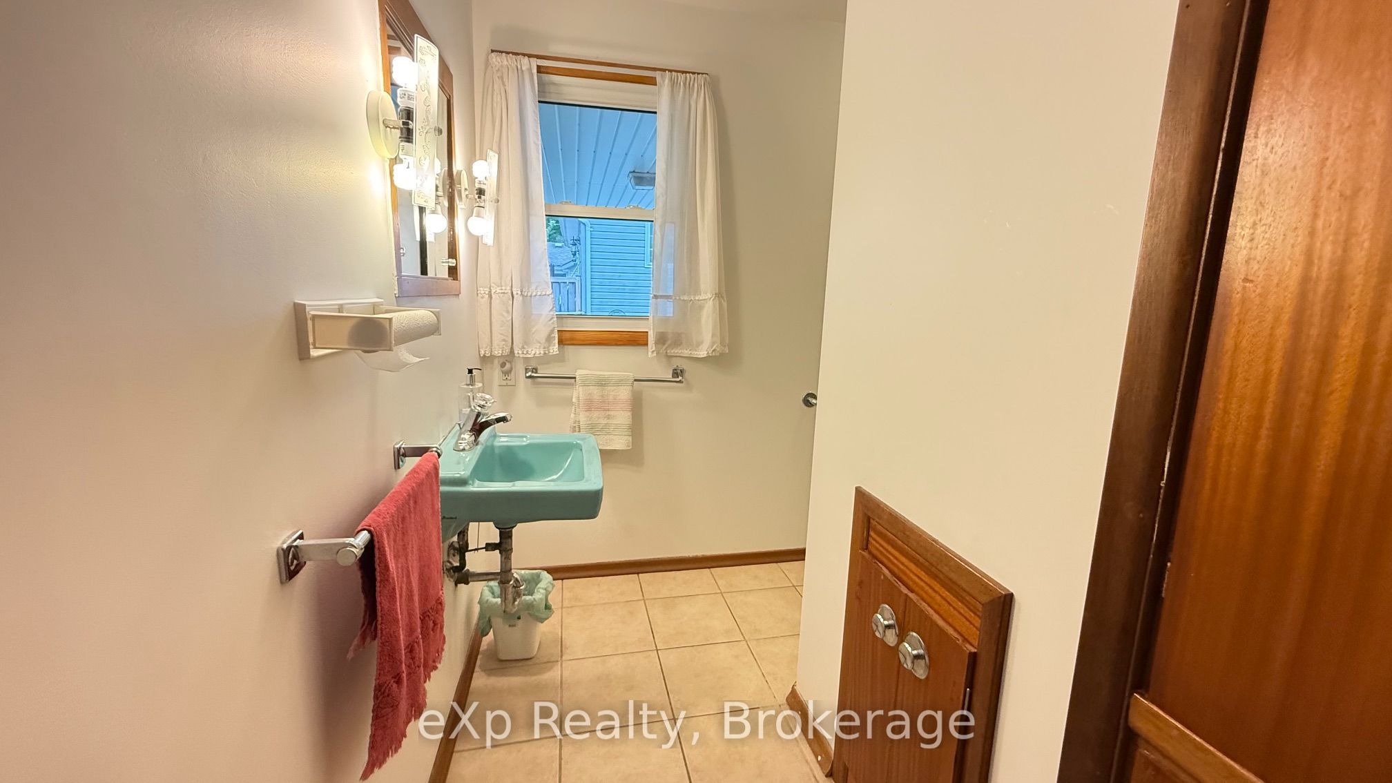 53 Maple Street Property Photo 19