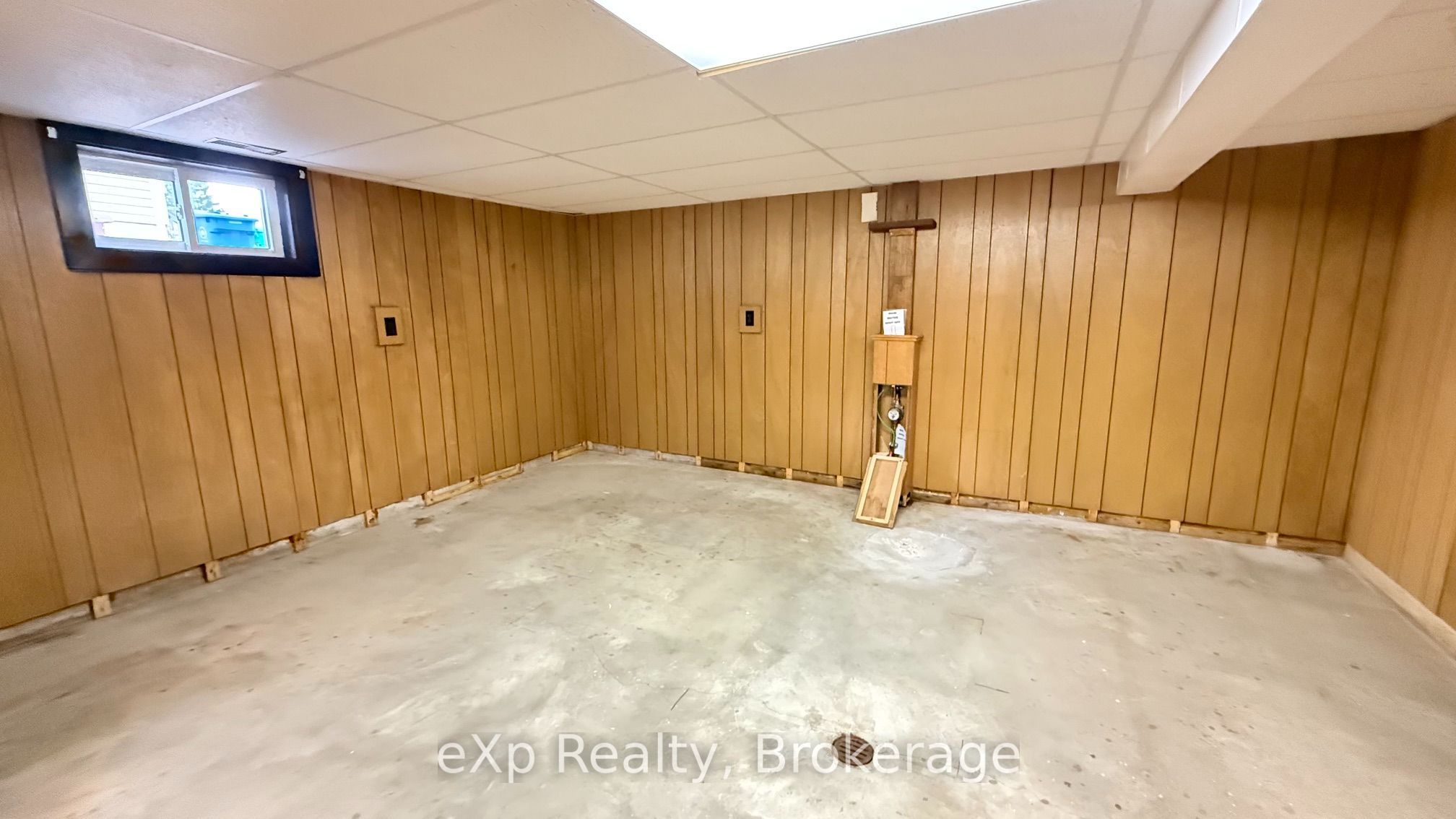 53 Maple Street Property Photo 24