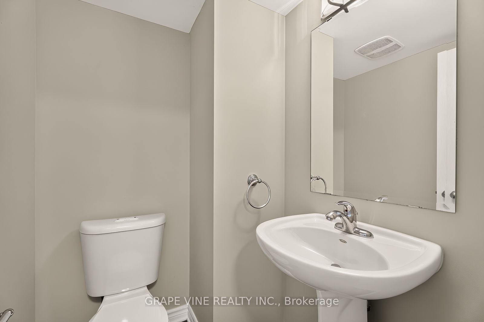 1124 Klondike Road Unit A Property Photo 17