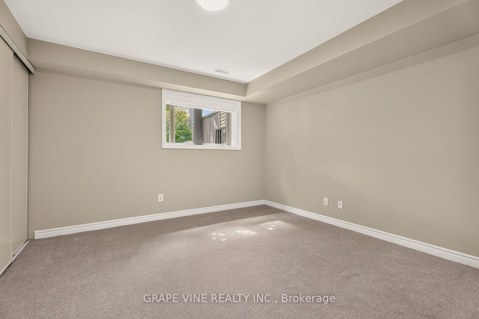 1124 Klondike Road Unit A Property Photo 20