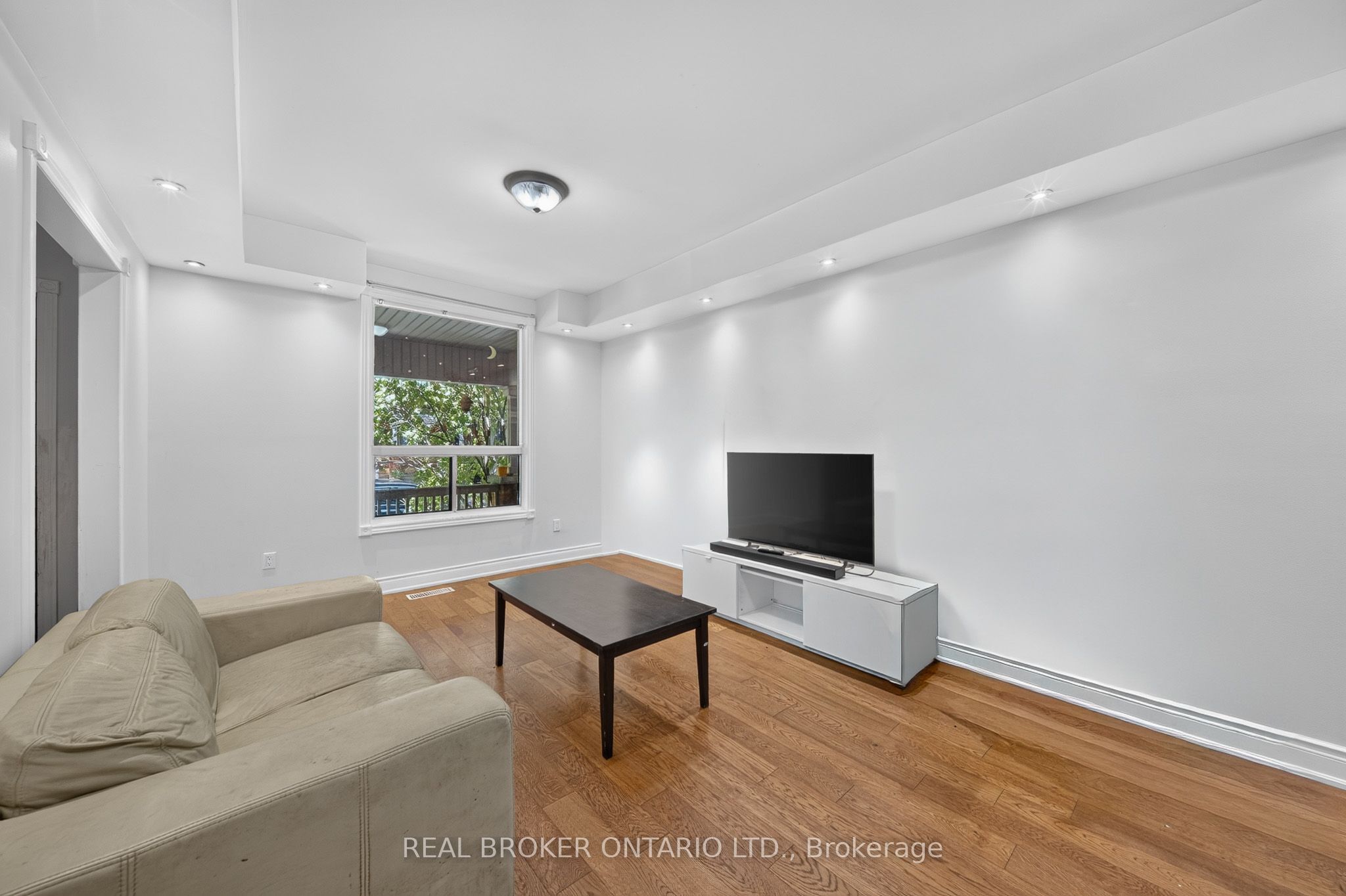 109 Gladstone Avenue Property Photo 7