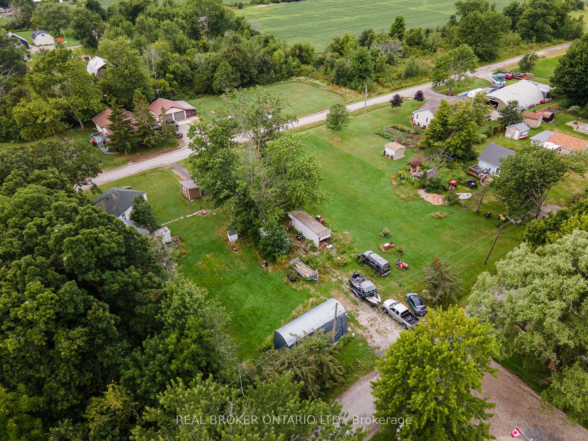 12 Canada Road Property Photo 11