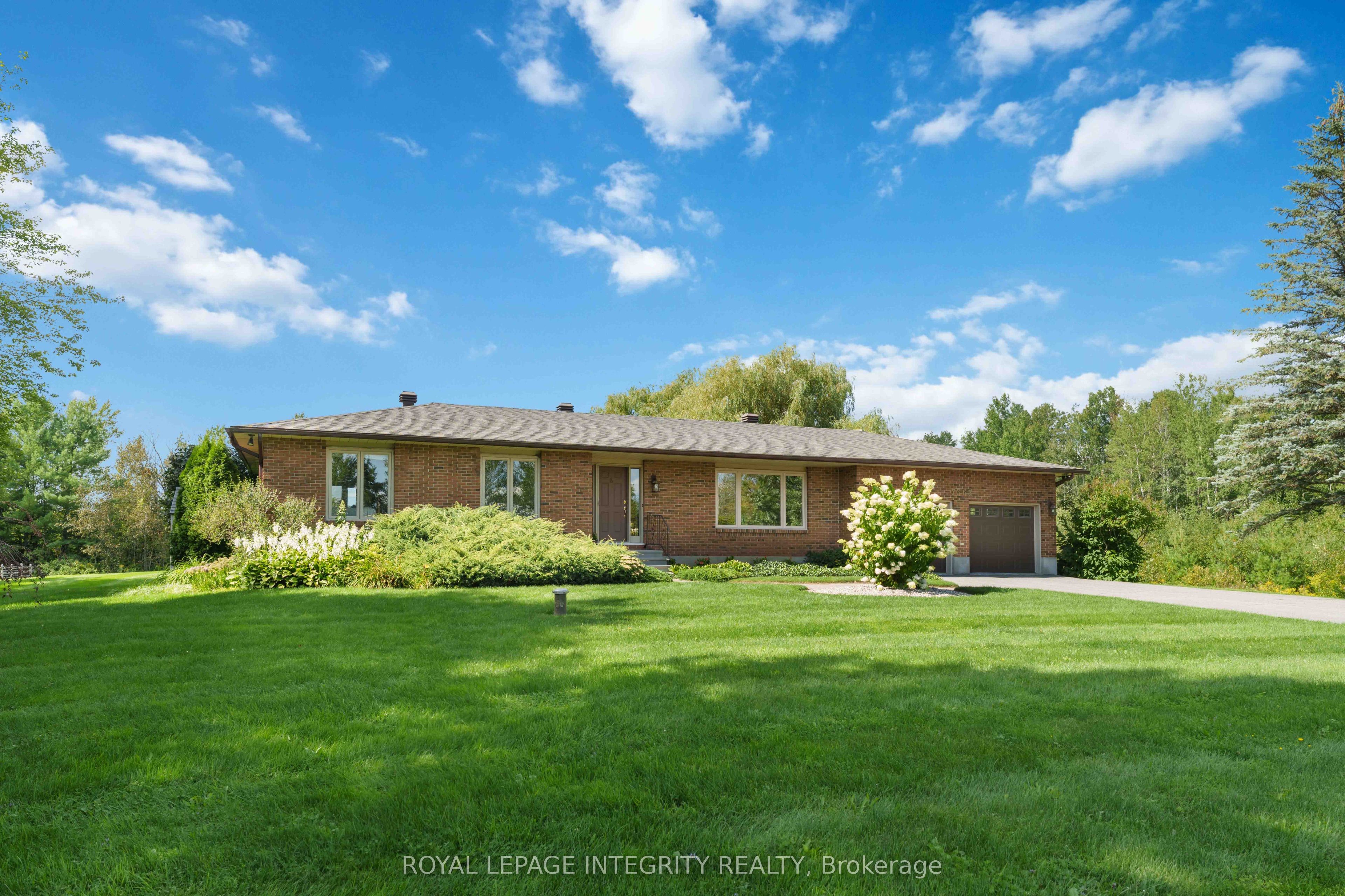 7365 Bleeks Road Property Photo 5