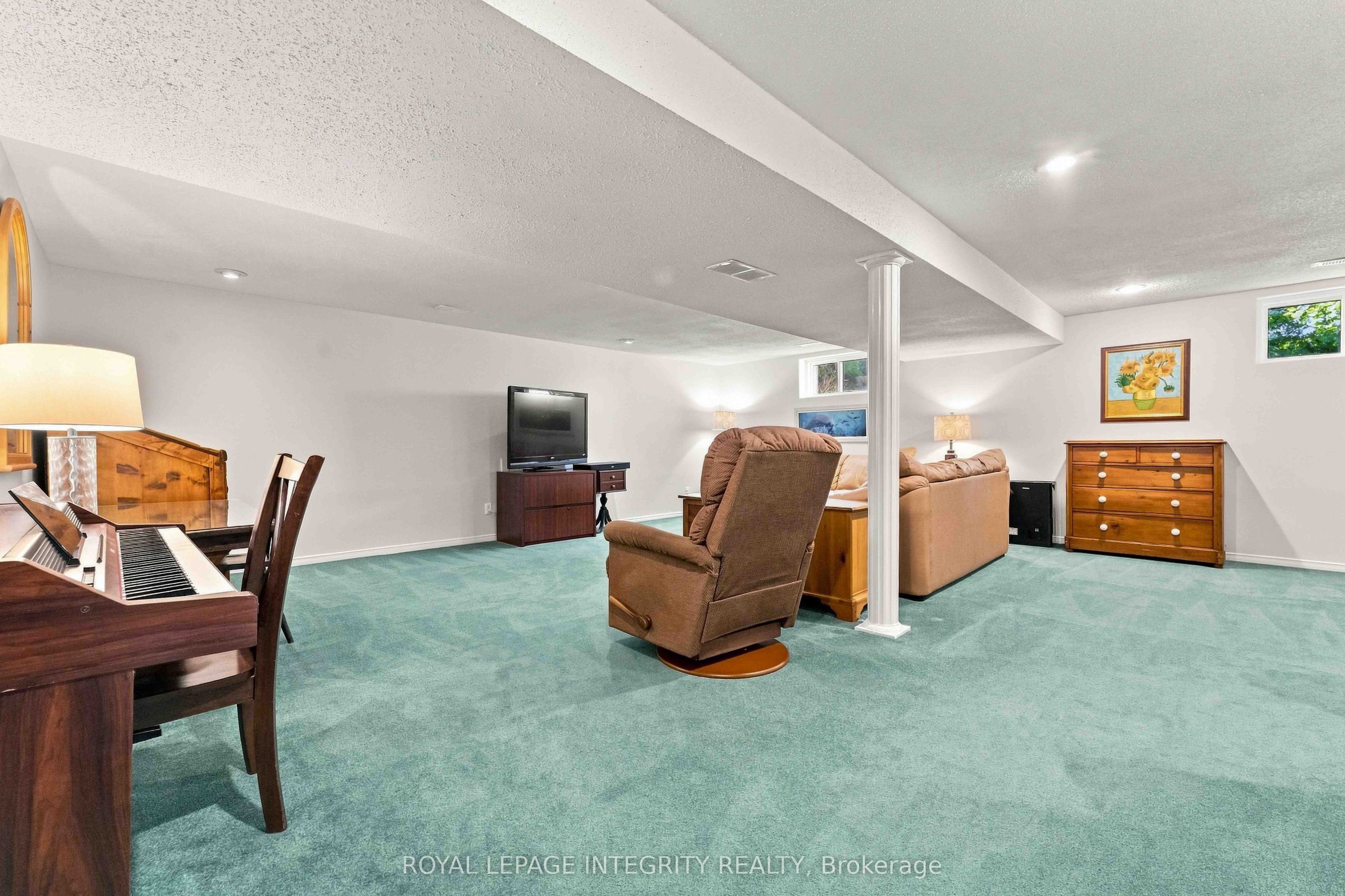7365 Bleeks Road Property Photo 33
