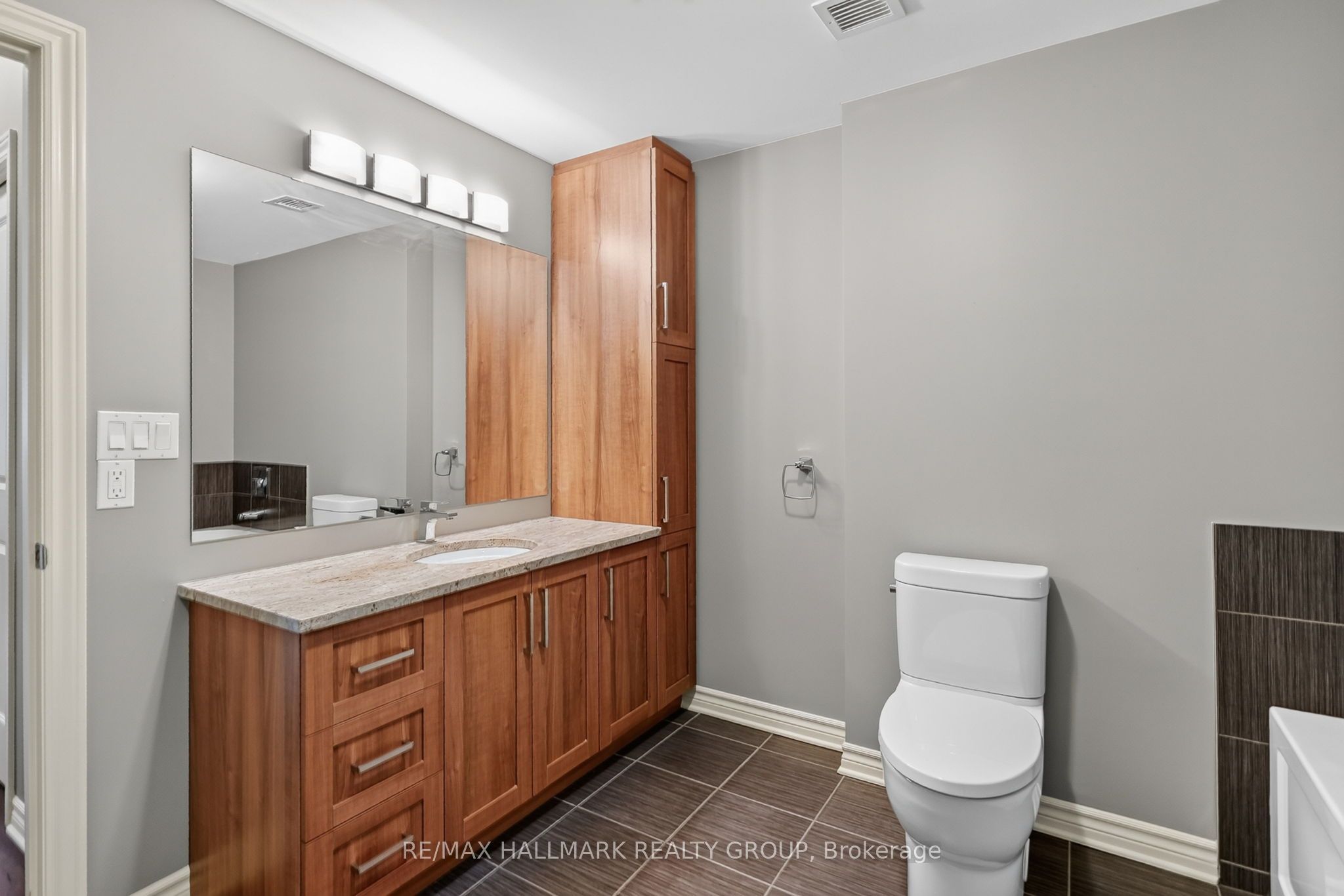 120 Prestige Circle 206 Property Photo 13