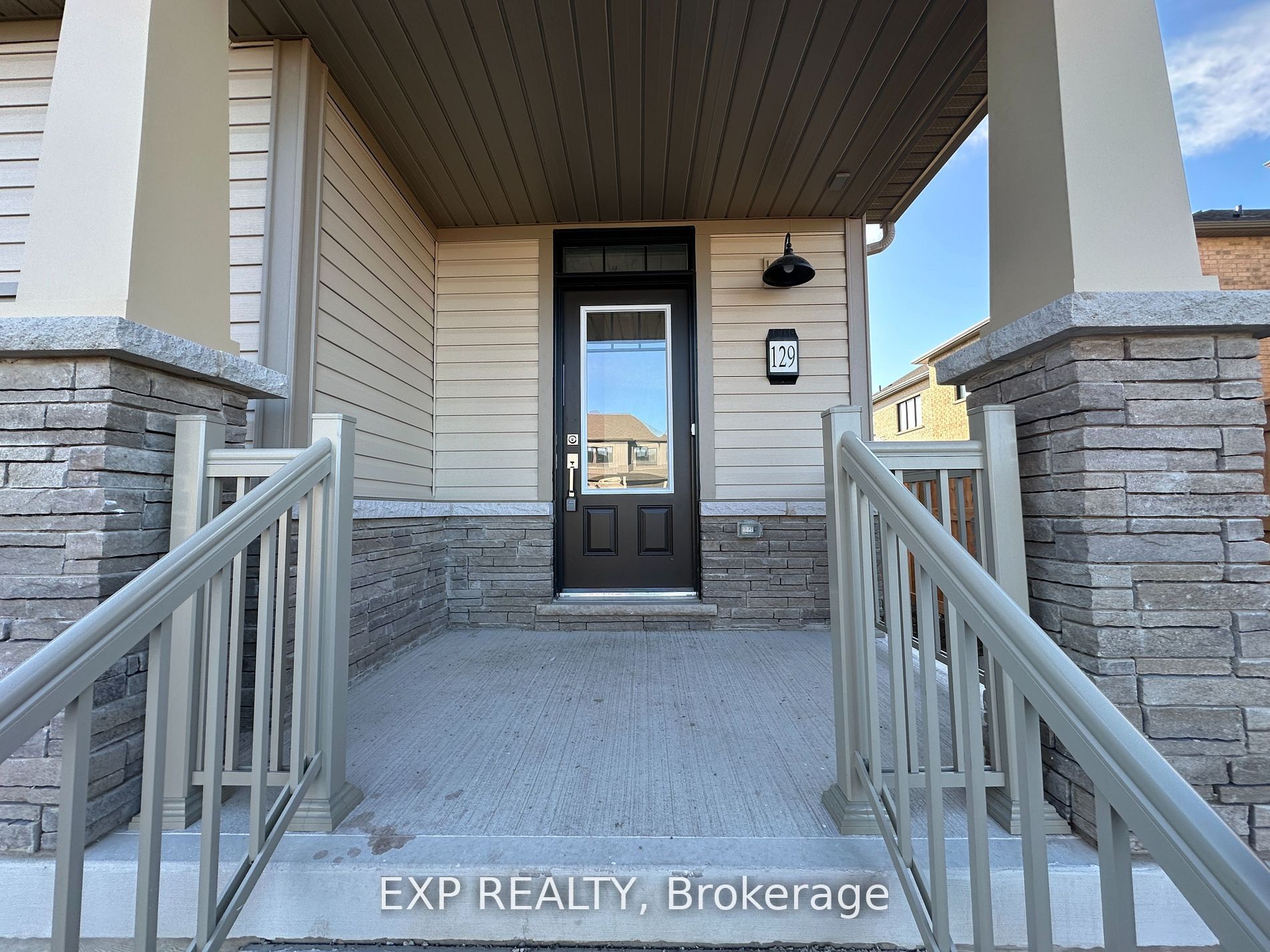 129 Masters Street Property Photo 3