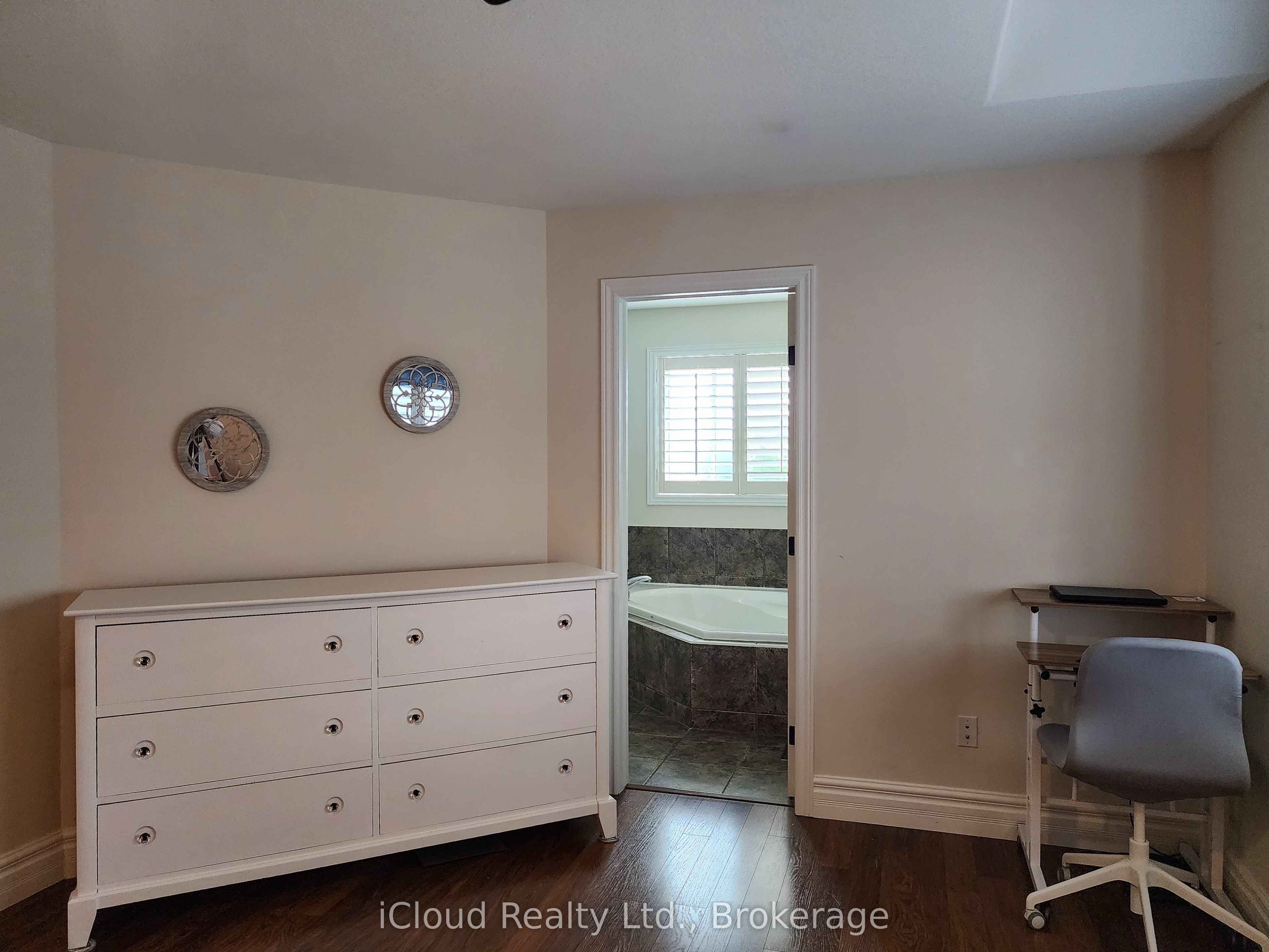 55 Magnificent Way Property Photo 9