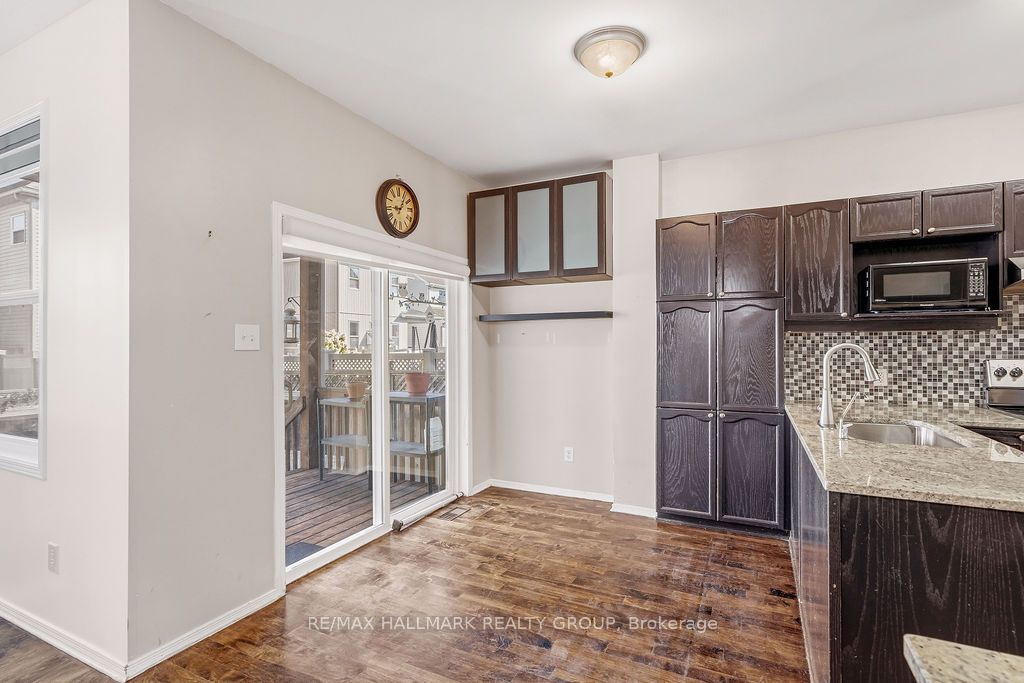 1037 Fieldfair Way Property Photo 15
