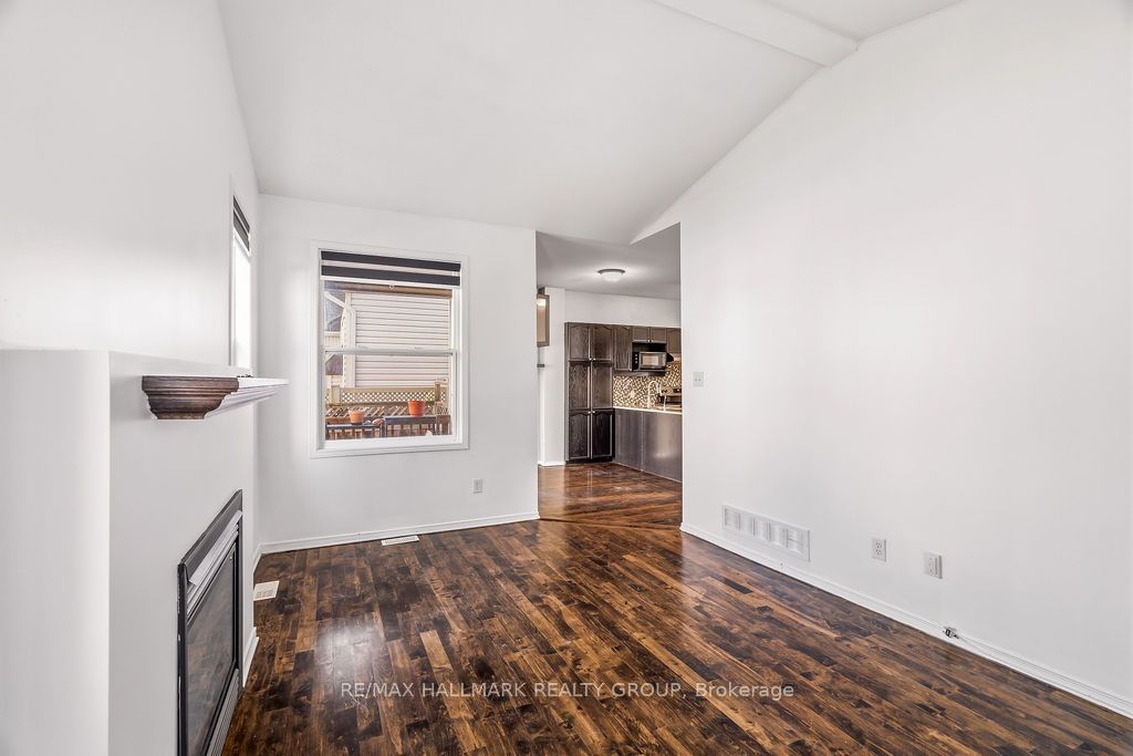 1037 Fieldfair Way Property Photo 19