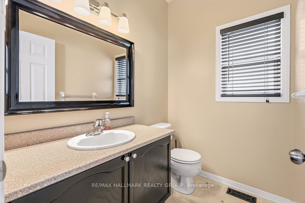 1037 Fieldfair Way Property Photo 20