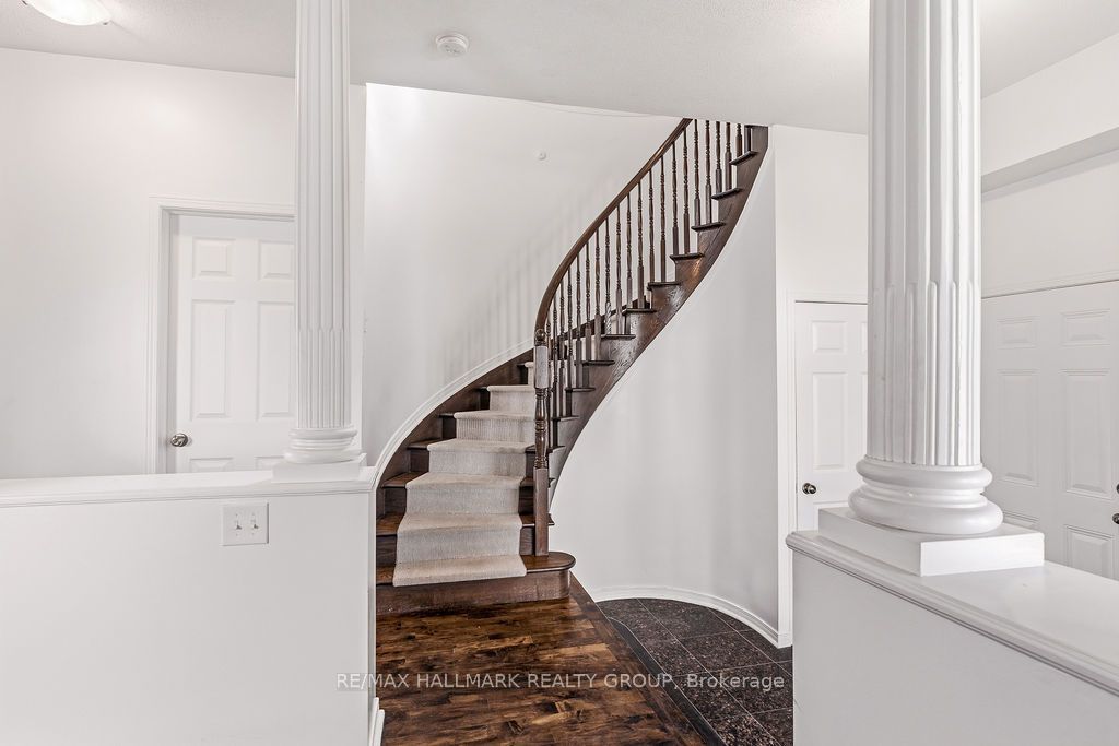1037 Fieldfair Way Property Photo 21