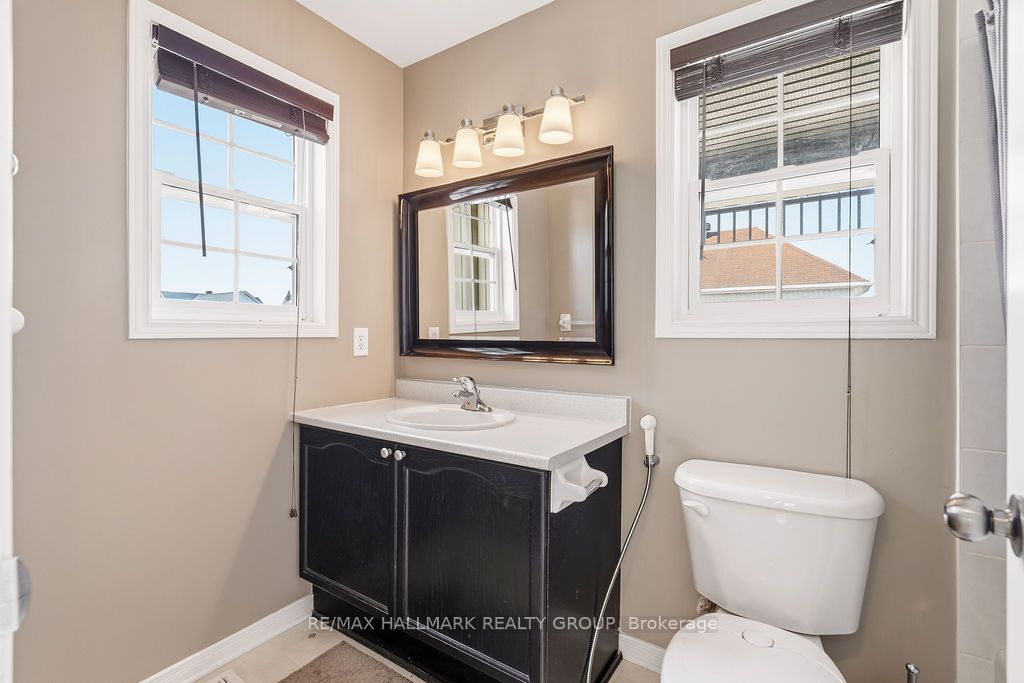 1037 Fieldfair Way Property Photo 33