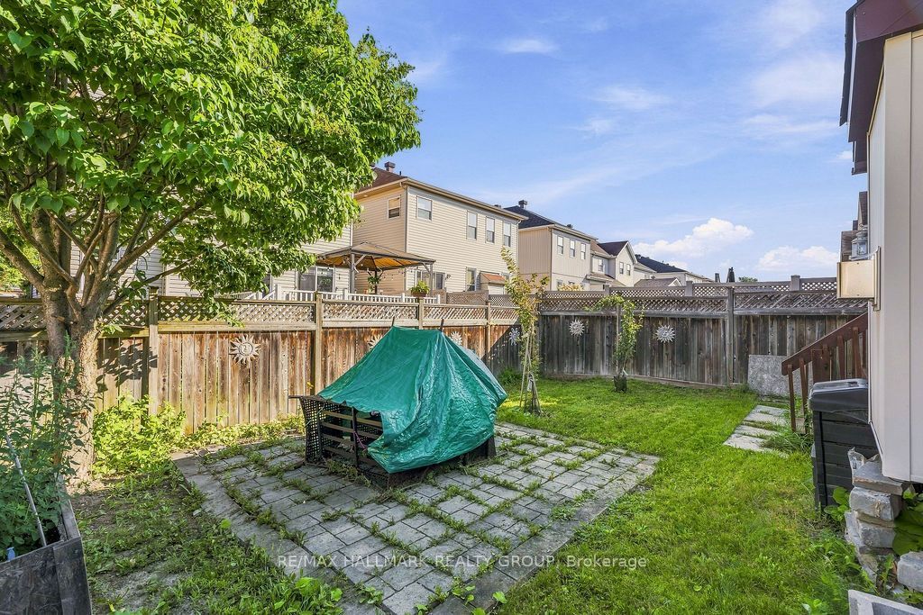 1037 Fieldfair Way Property Photo 44