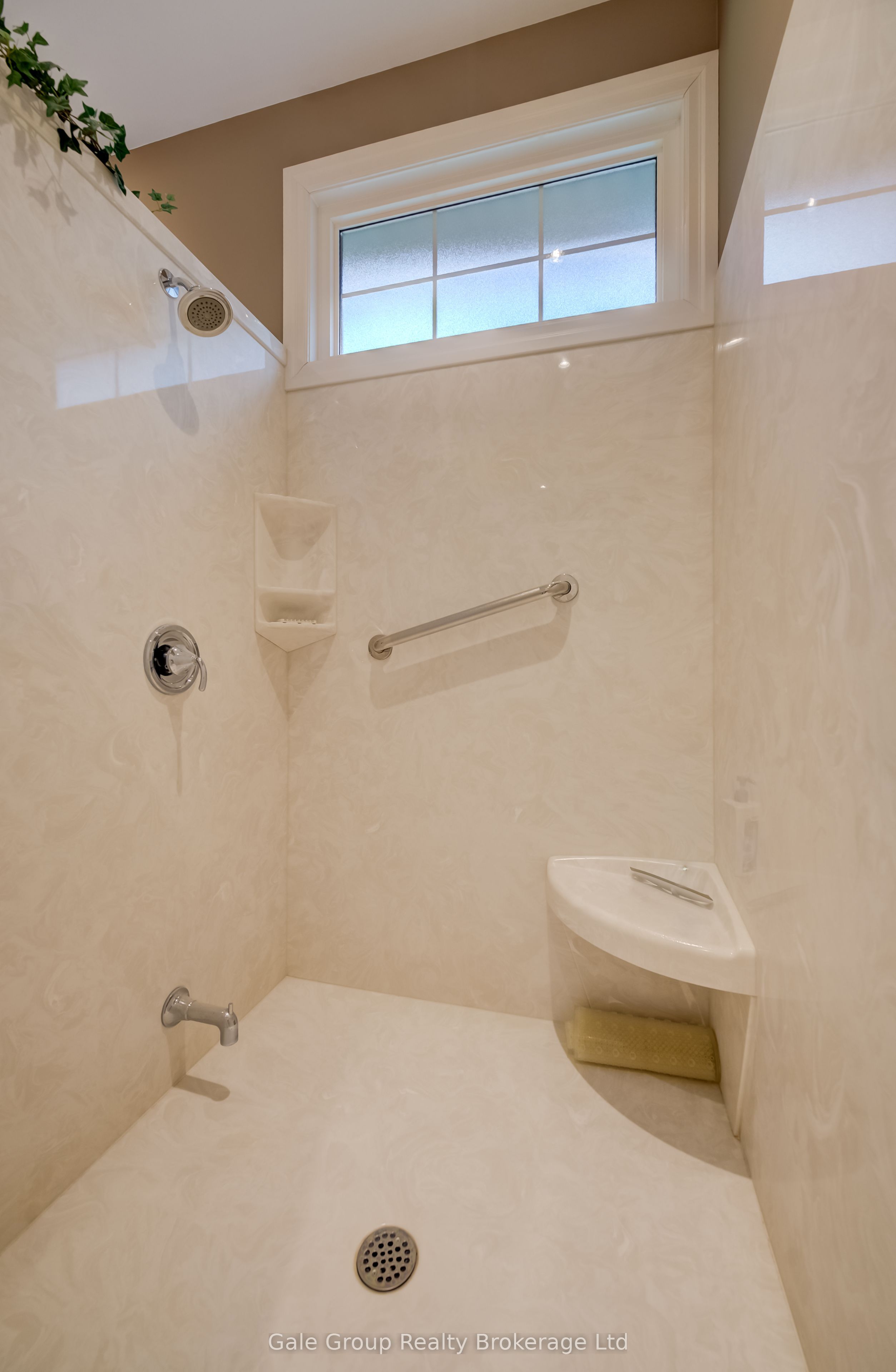 612 Lakeview Drive Property Photo 31
