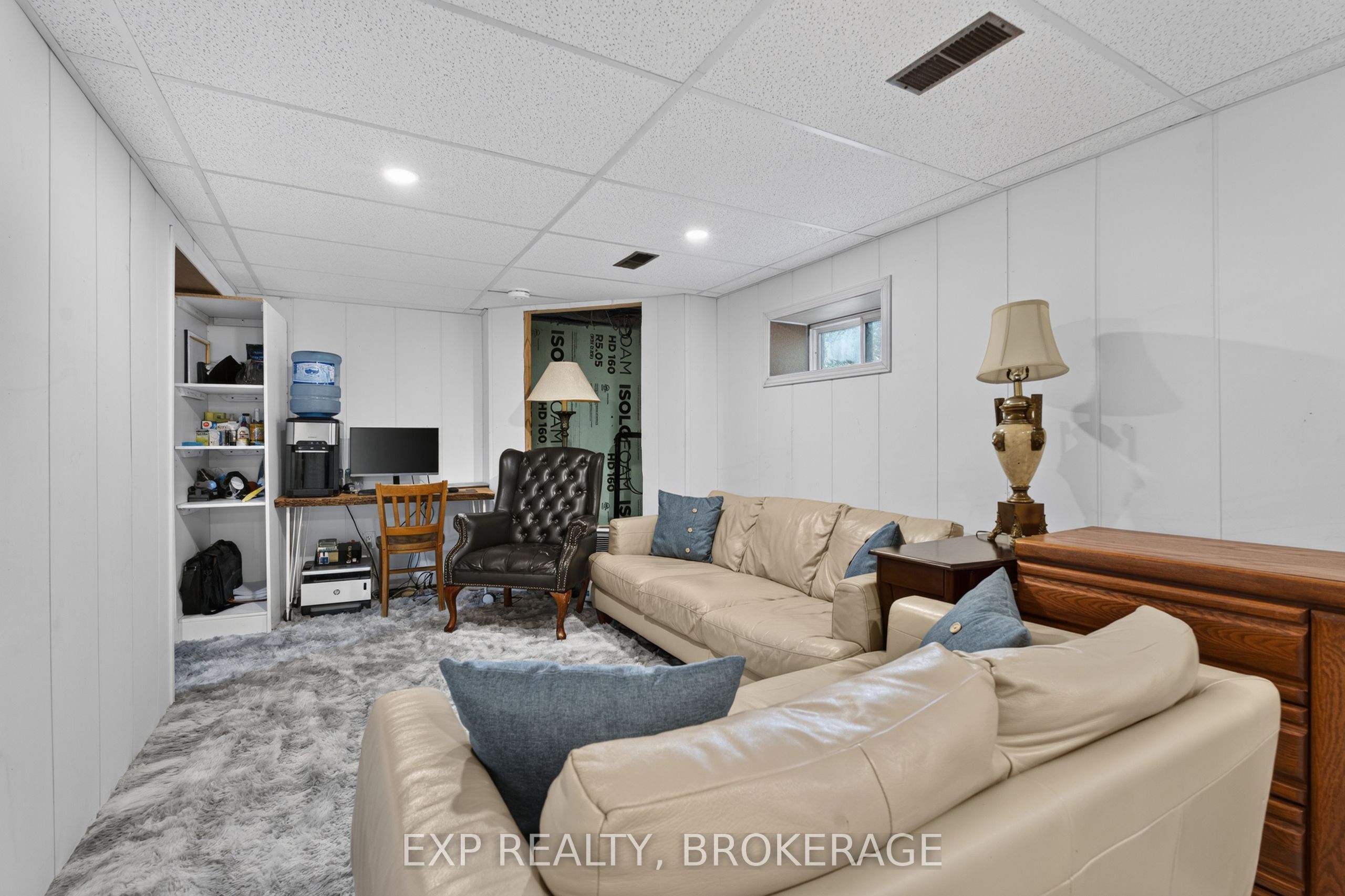 22053 Highway 7 Property Photo 24