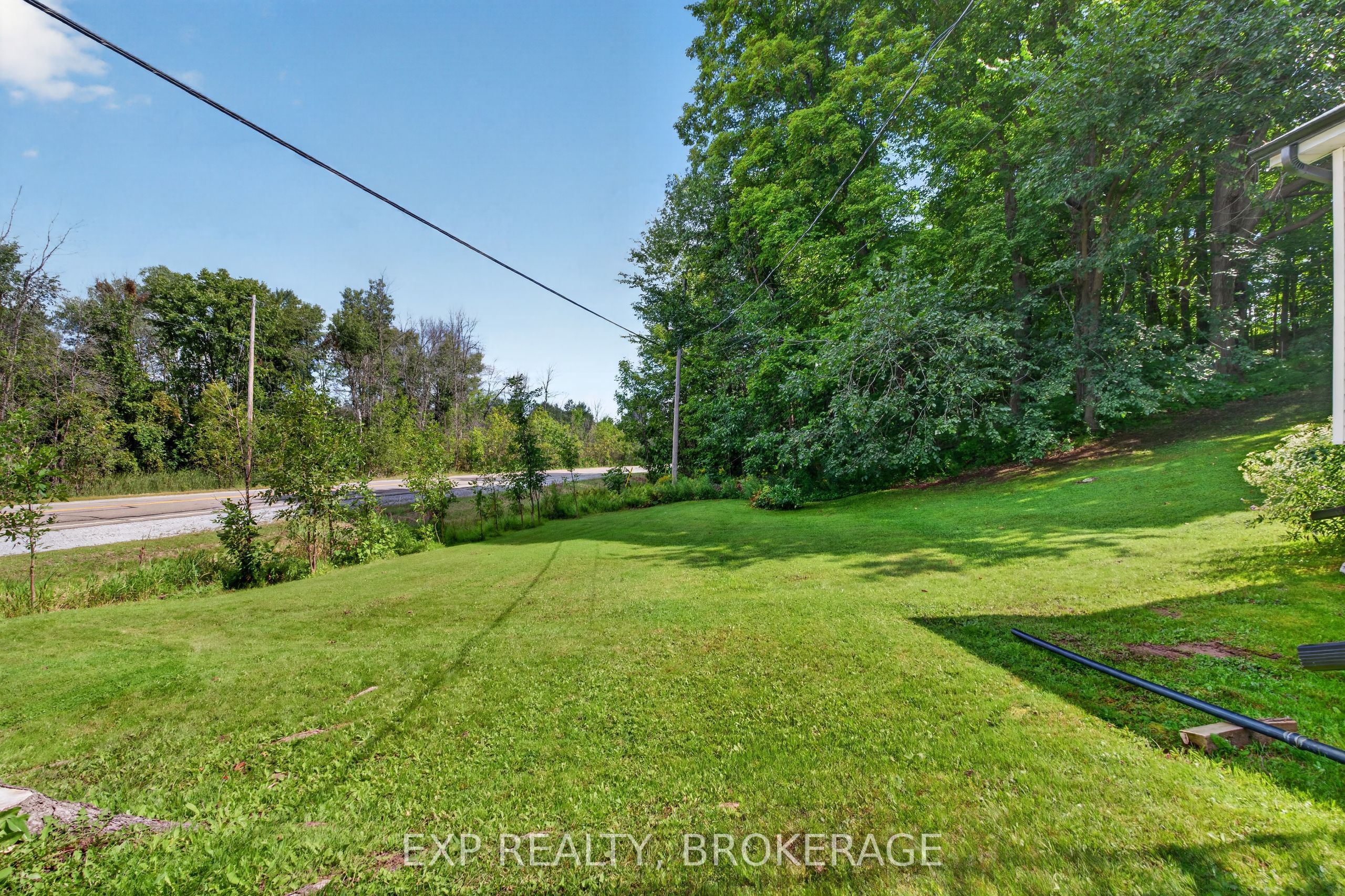 22053 Highway 7 Property Photo 27