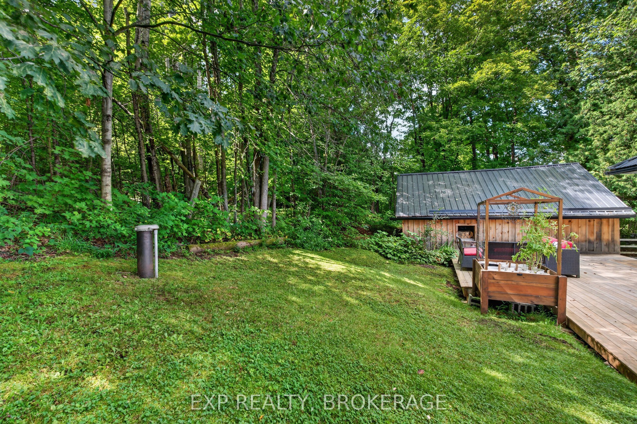 22053 Highway 7 Property Photo 33