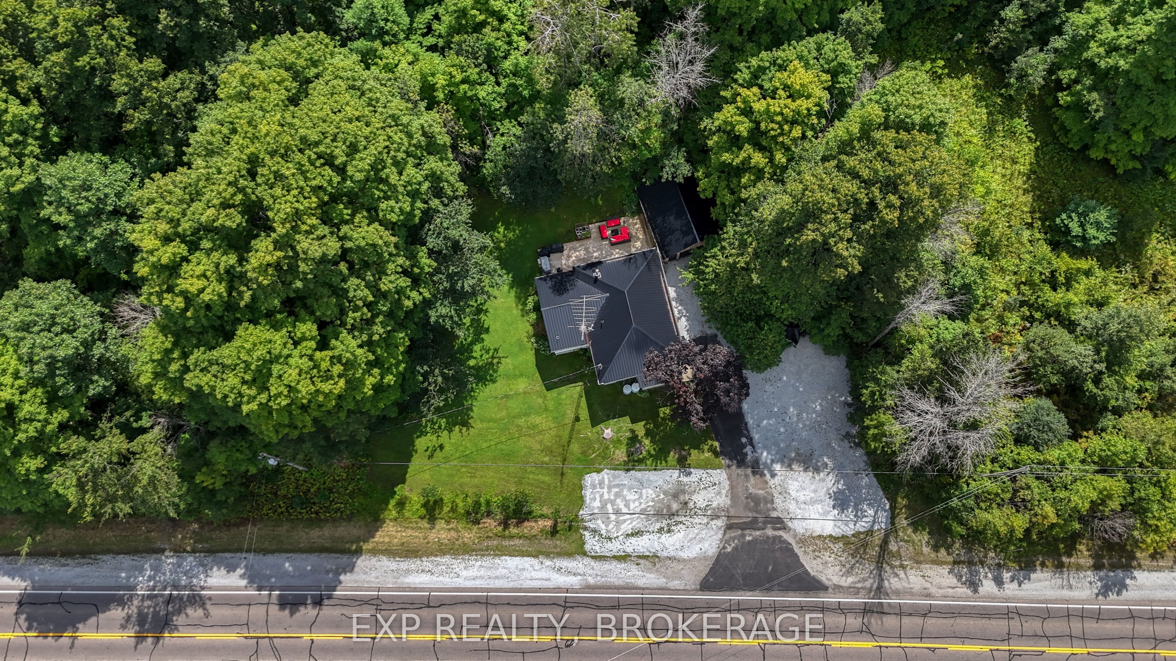 22053 Highway 7 Property Photo 35