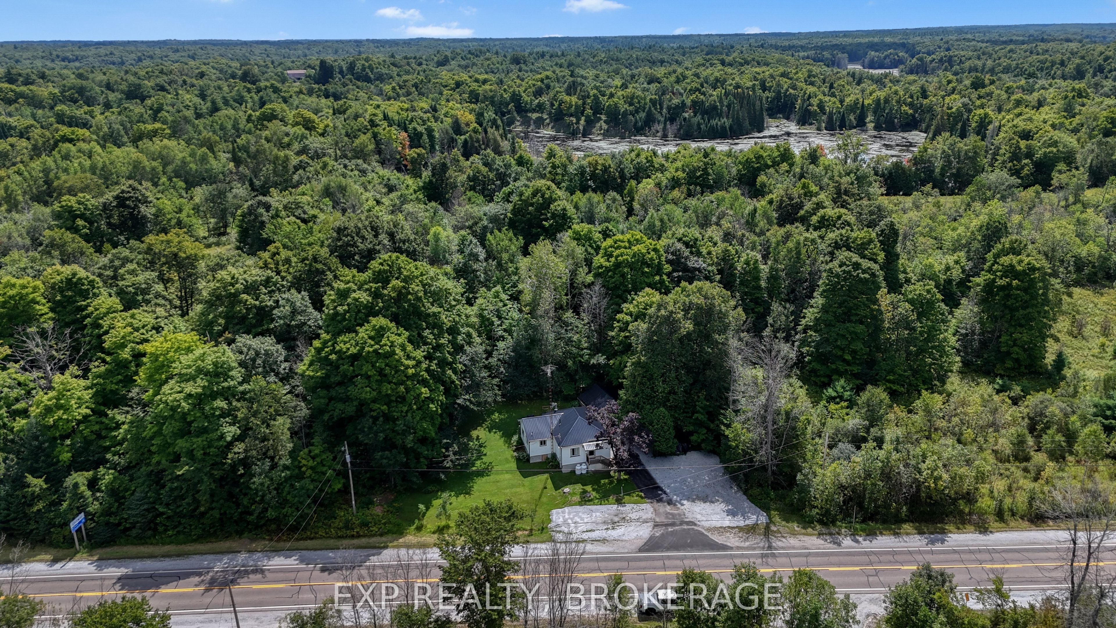 22053 Highway 7 Property Photo 41