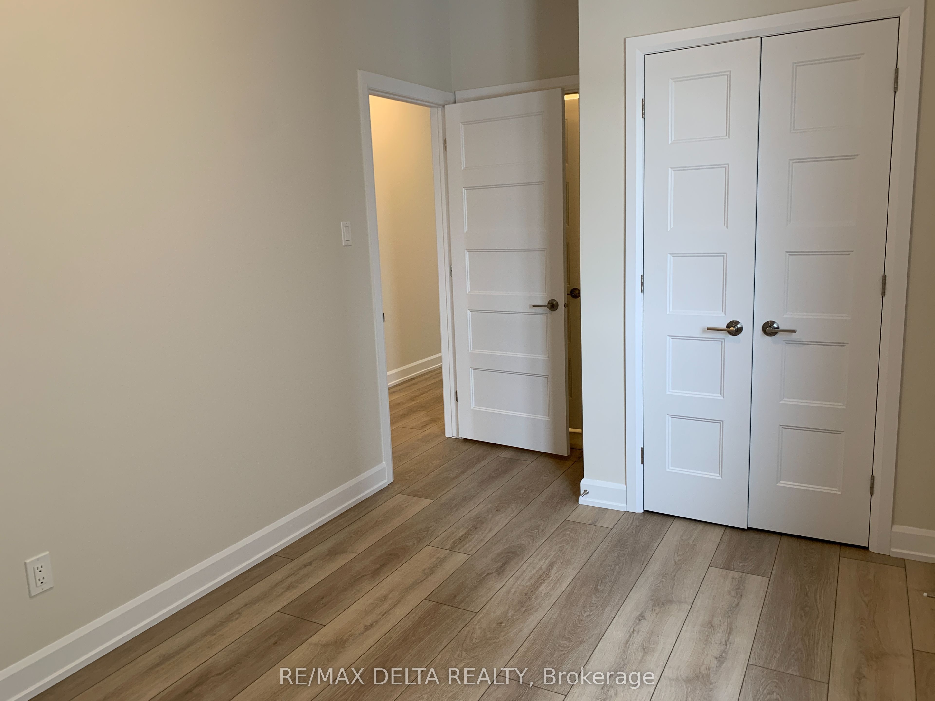 928 Chablis Crescent Property Photo 9