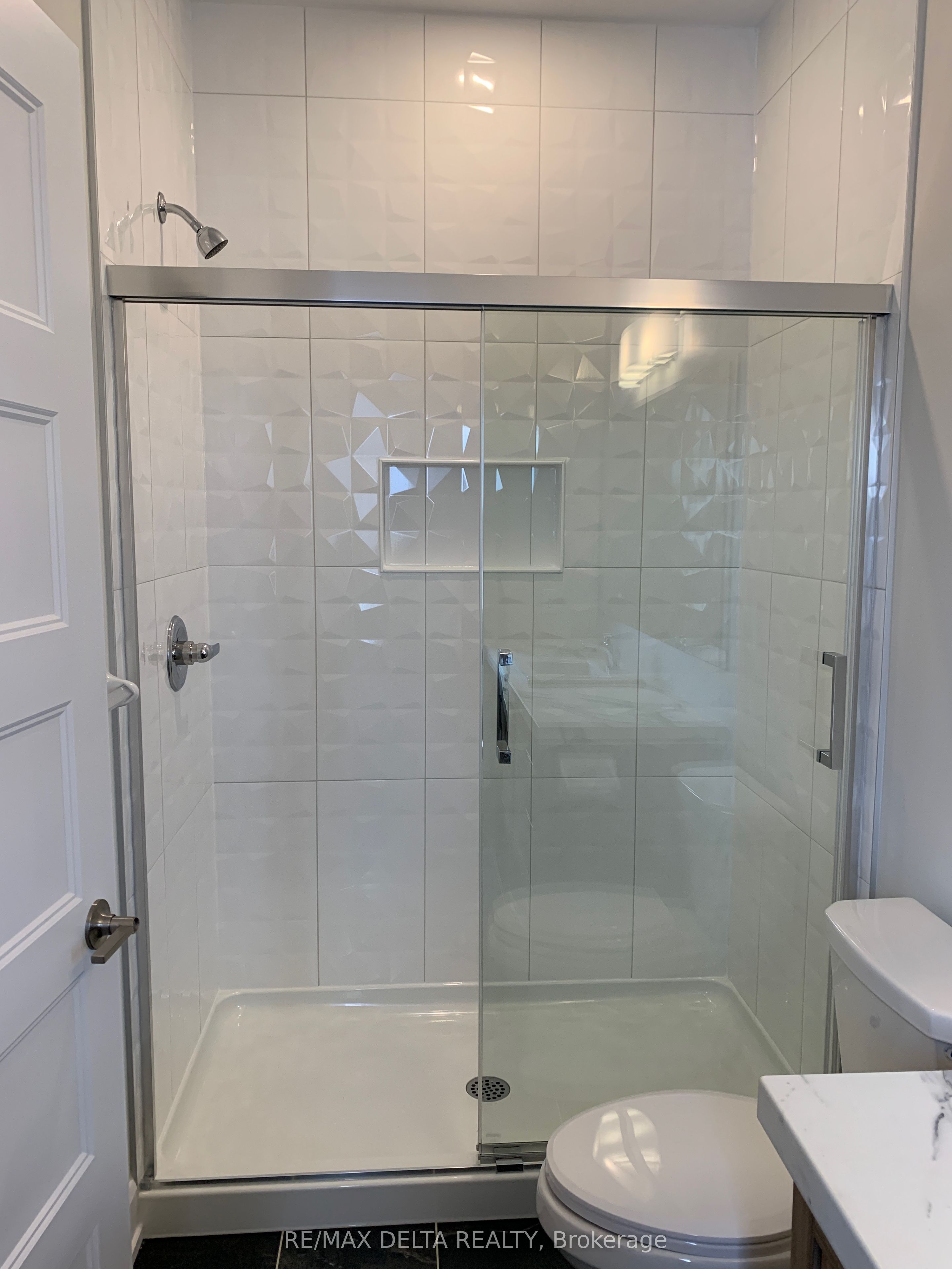 928 Chablis Crescent Property Photo 13