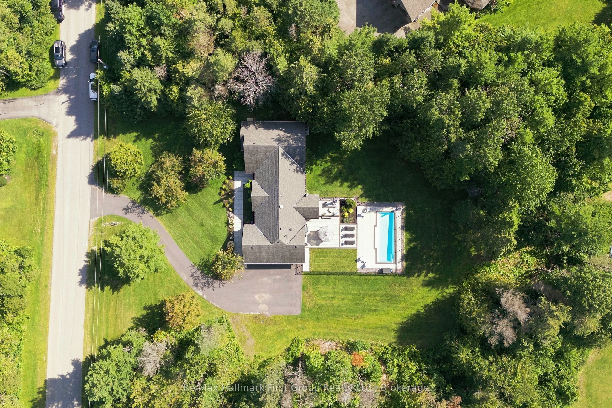 170 Keewatin Drive Property Photo 2