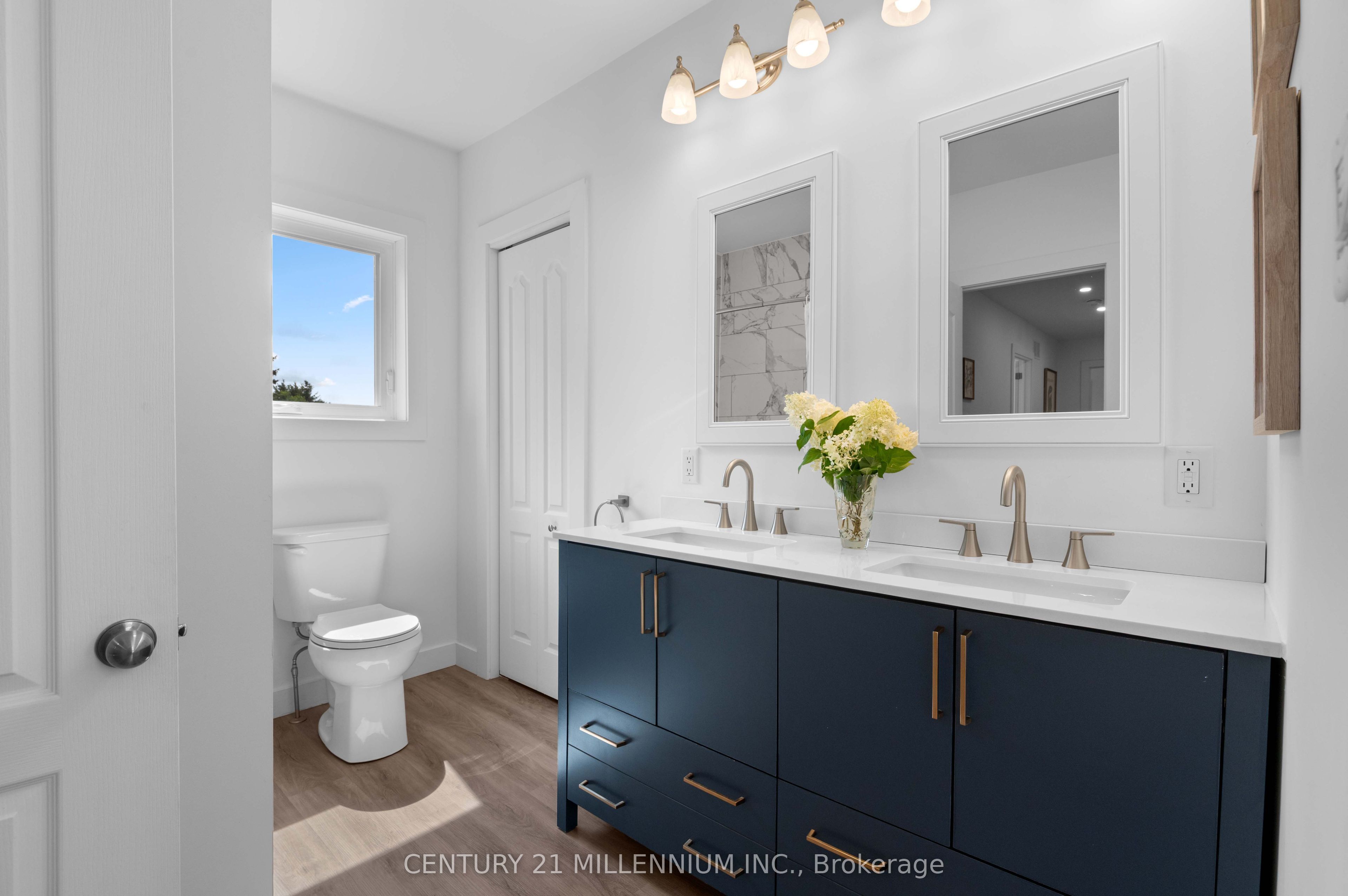 50 Leeson Street S Property Photo 25