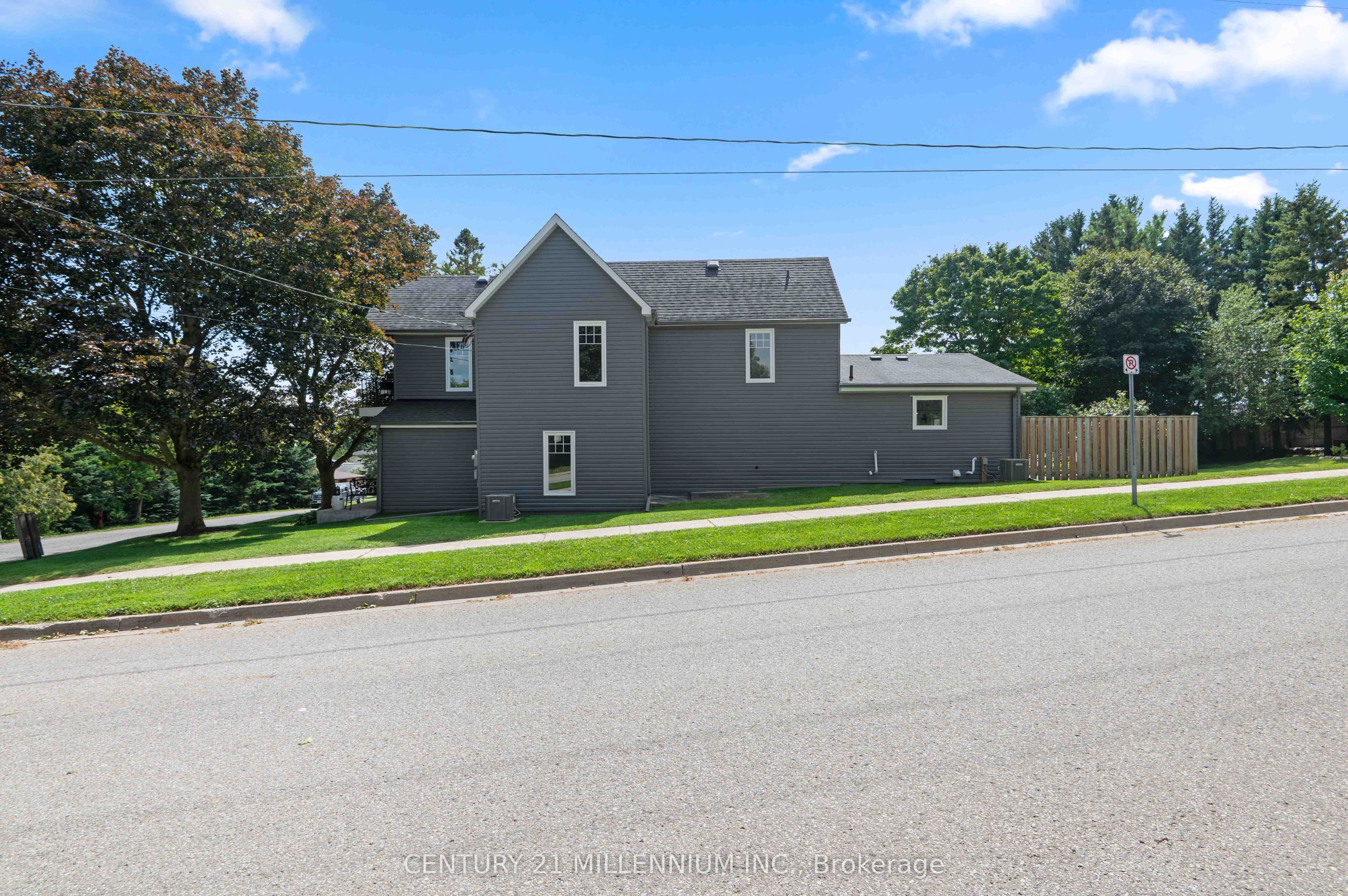 50 Leeson Street S Property Photo 46