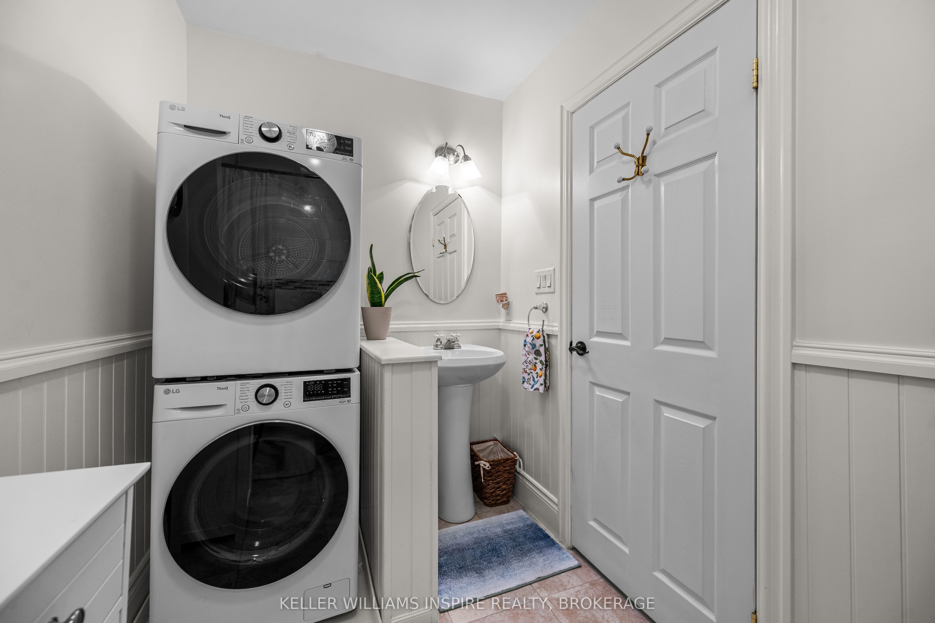 124 John Street Property Photo 29