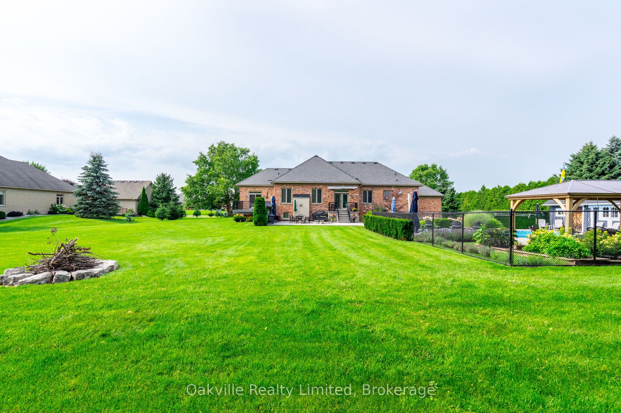 45 Gatepost Place Property Photo 45