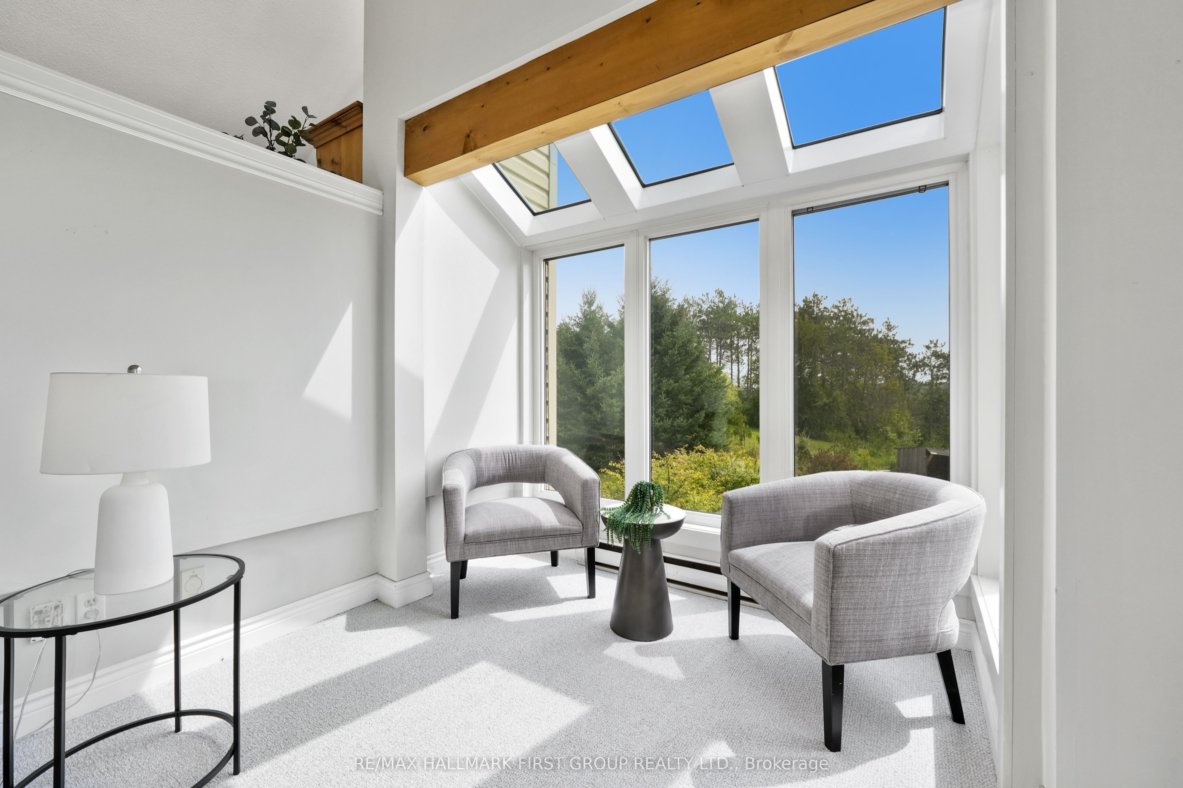 110 Davis Road Property Photo 8