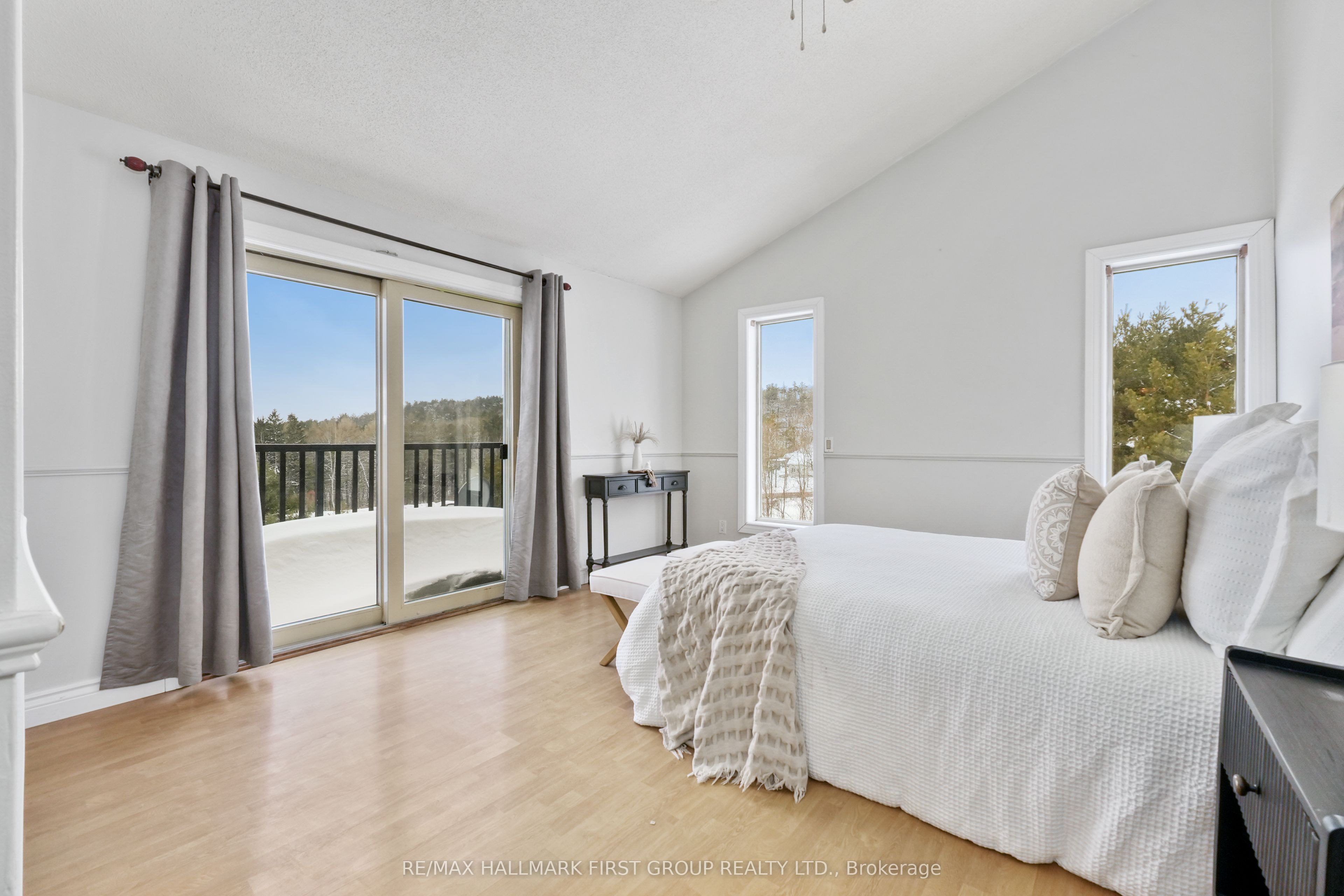 110 Davis Road Property Photo 22