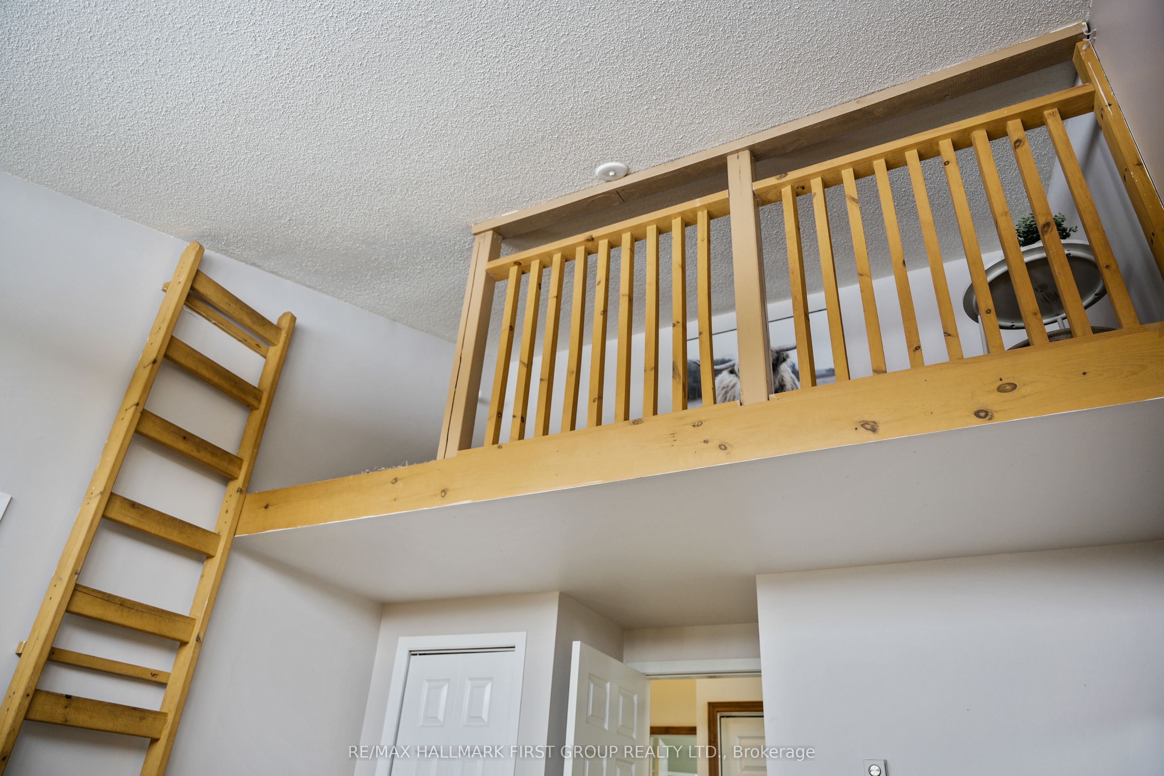 110 Davis Road Property Photo 30