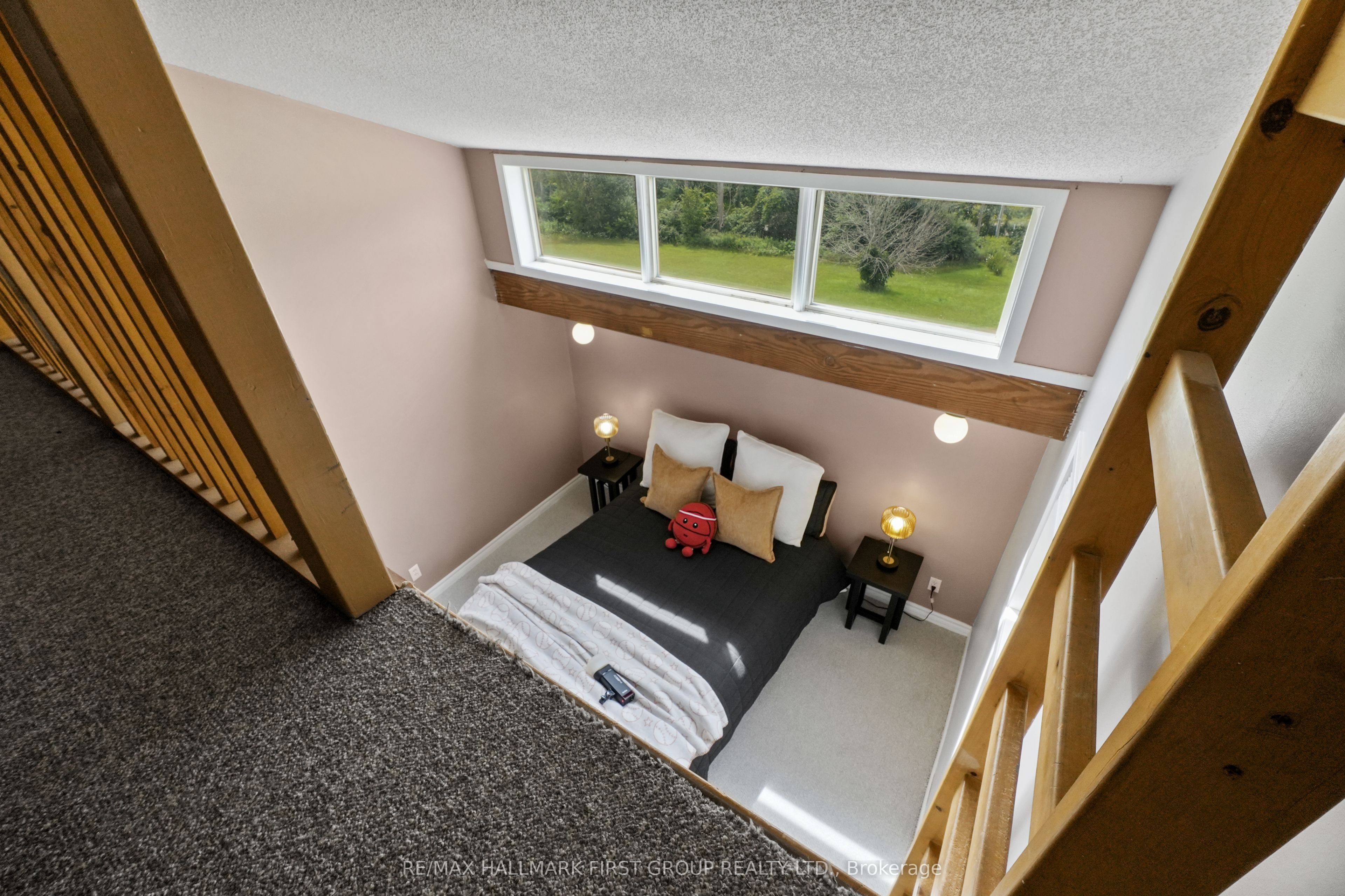 110 Davis Road Property Photo 32