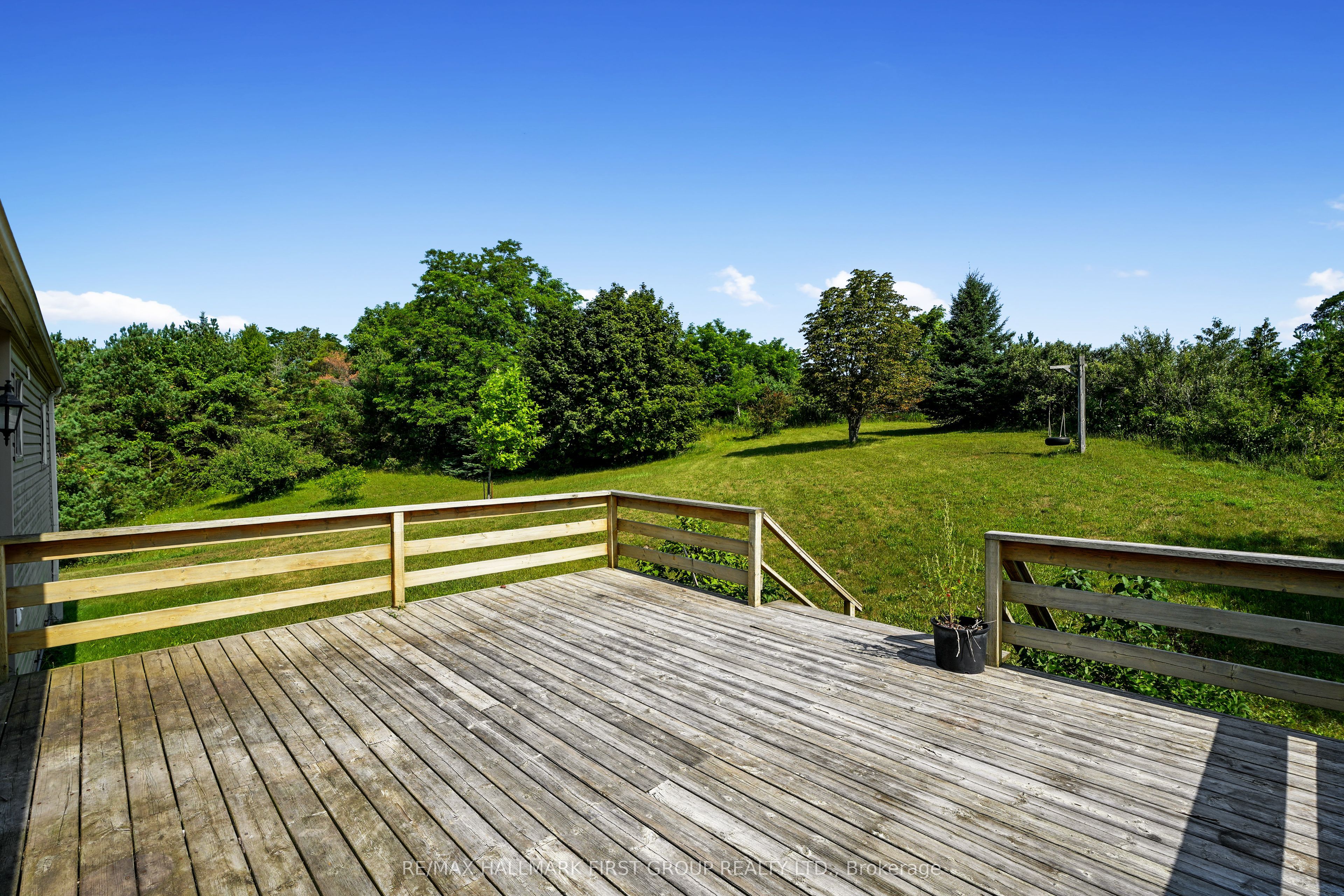 110 Davis Road Property Photo 40