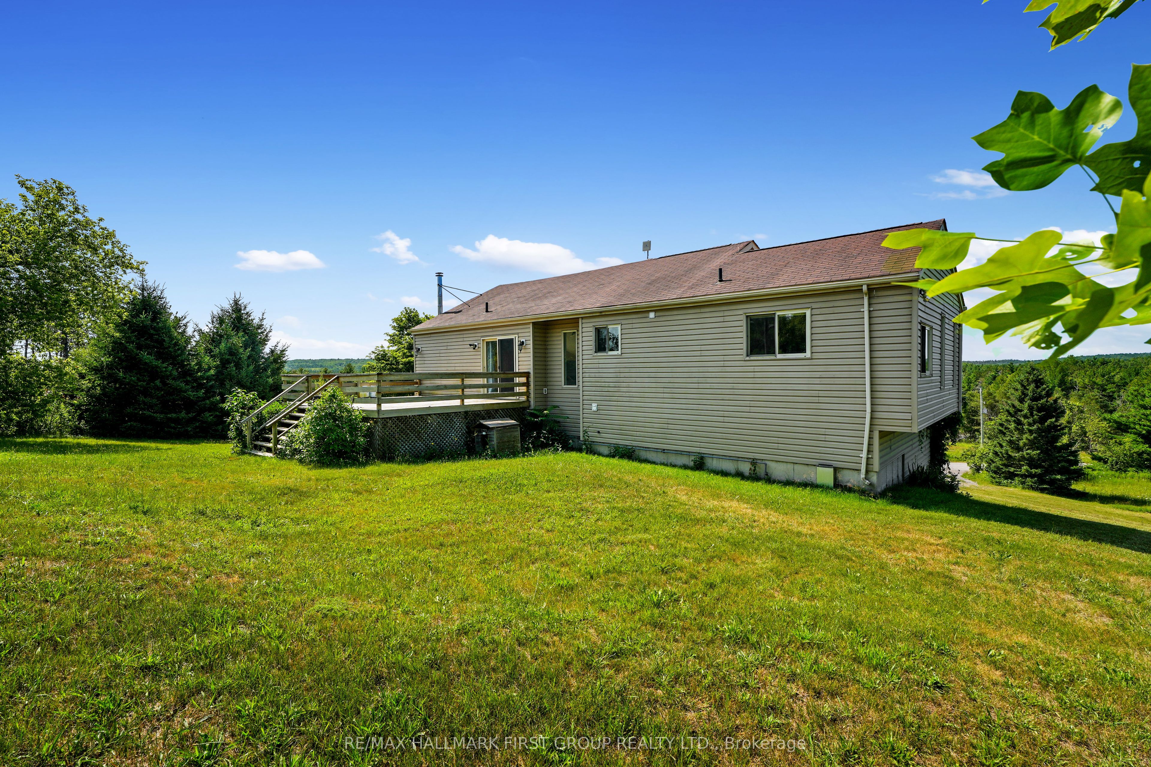 110 Davis Road Property Photo 45