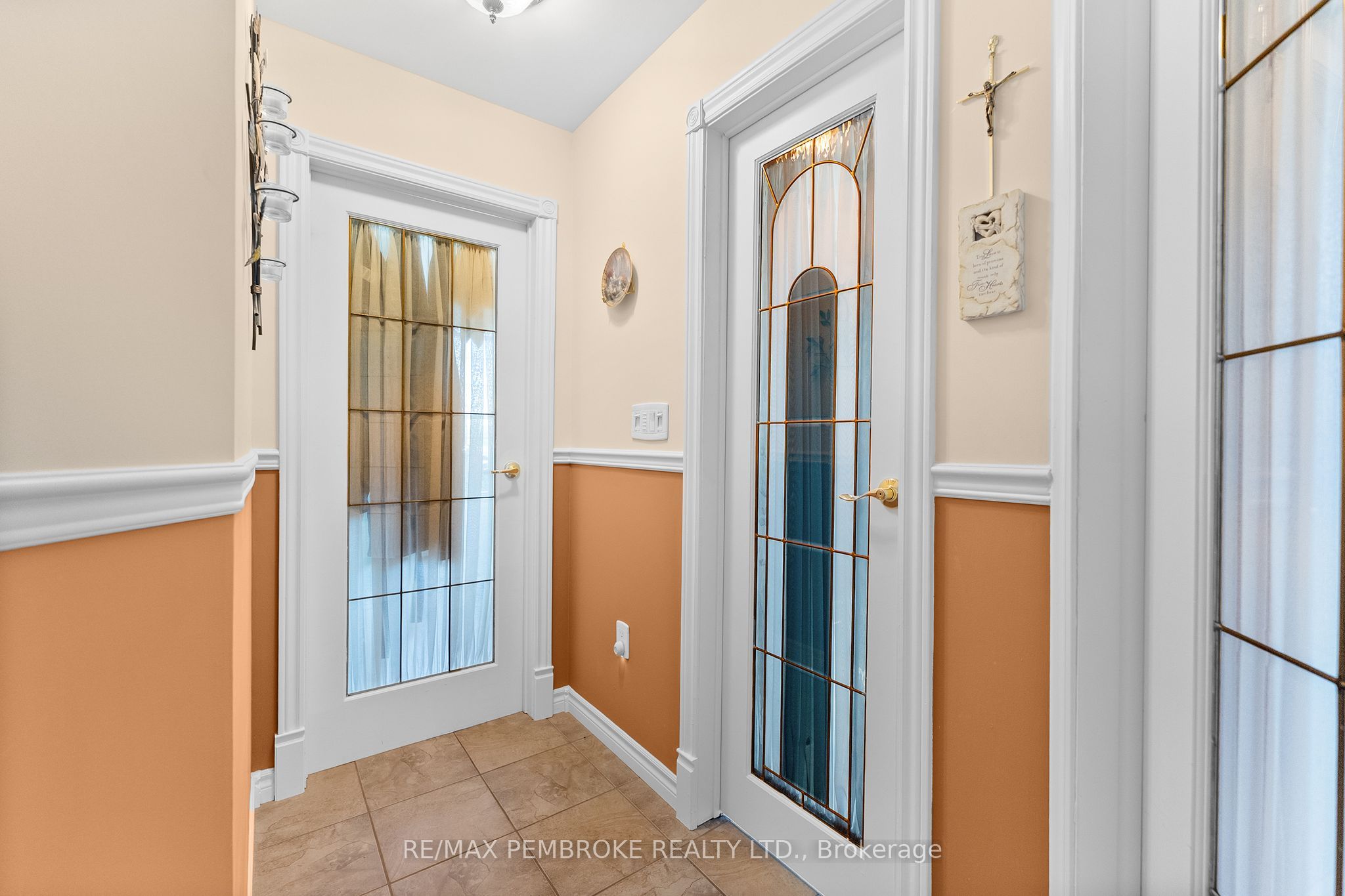 1315 Blakely Crescent W Property Photo 6