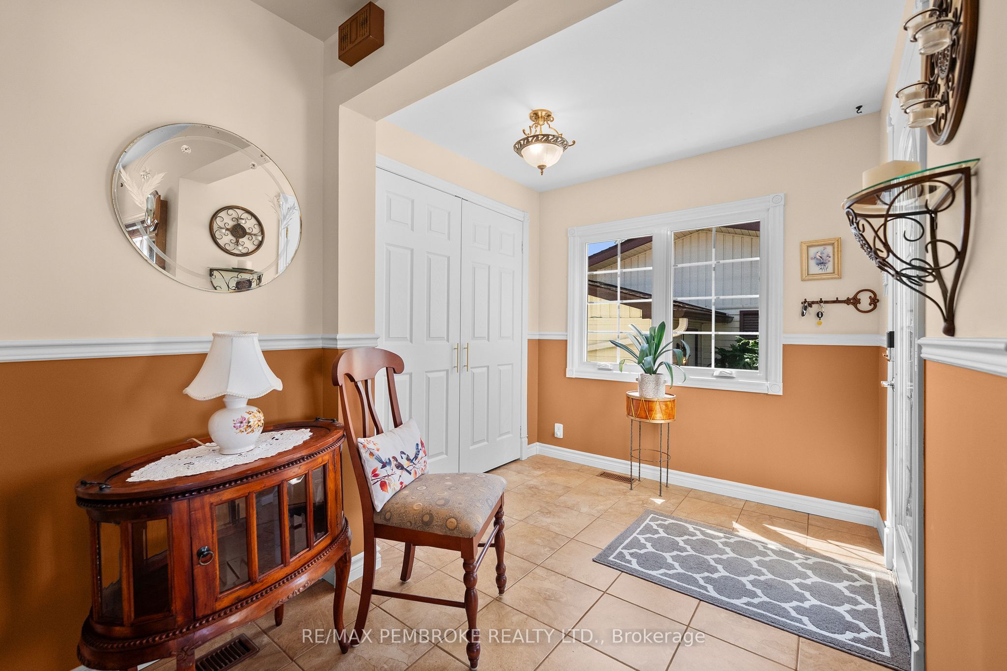 1315 Blakely Crescent W Property Photo 7