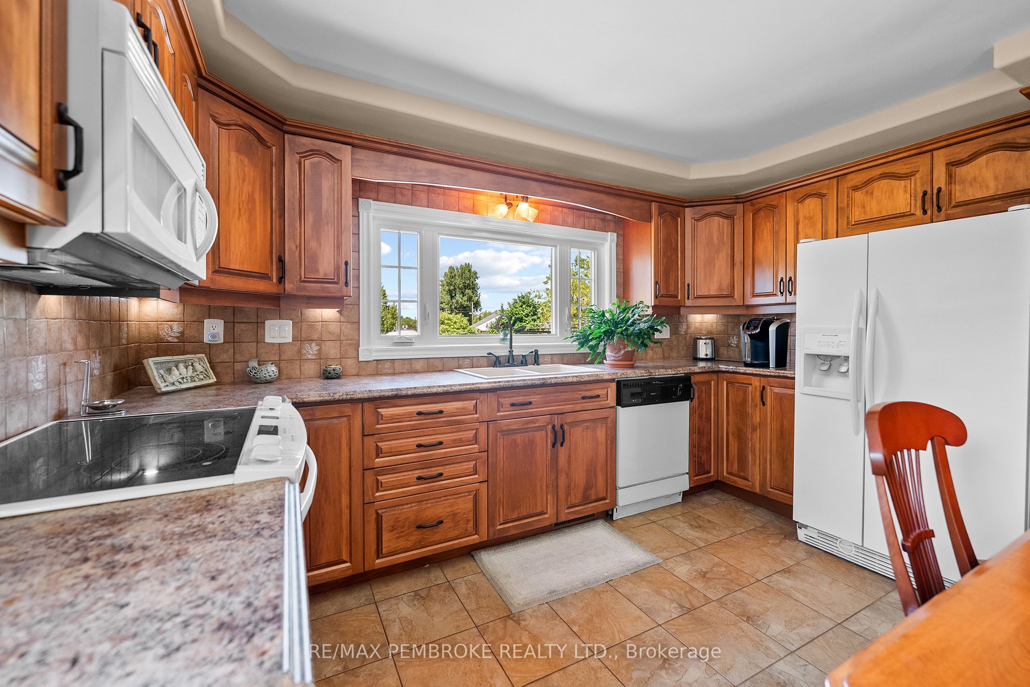1315 Blakely Crescent W Property Photo 11