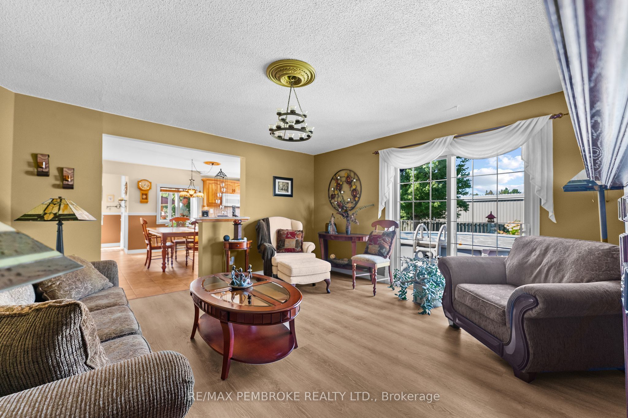 1315 Blakely Crescent W Property Photo 15