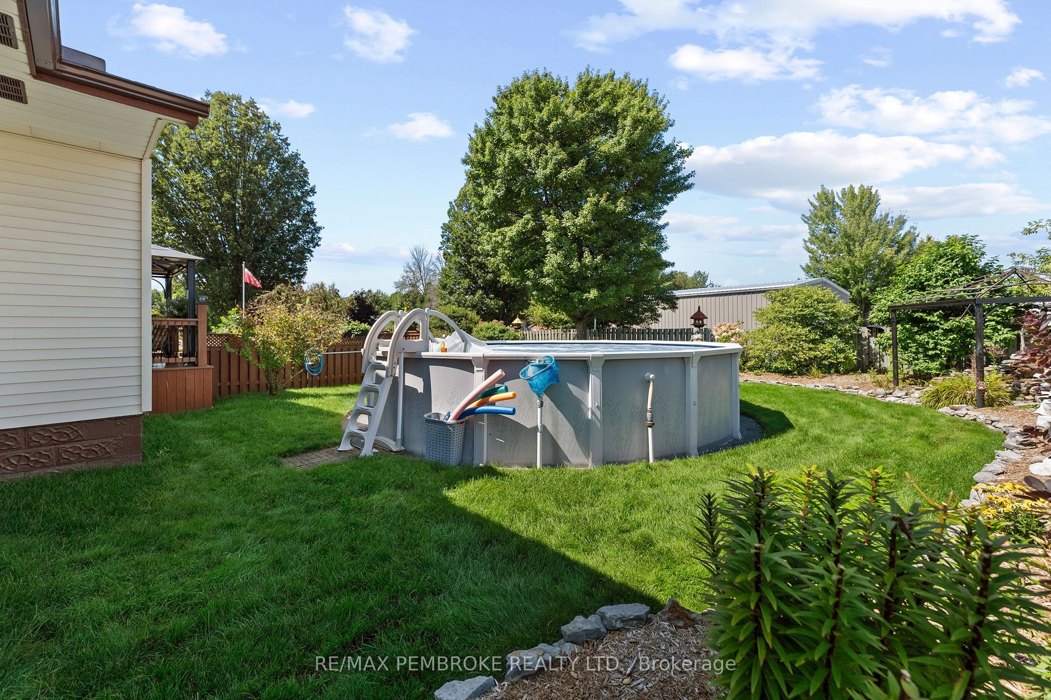 1315 Blakely Crescent W Property Photo 38