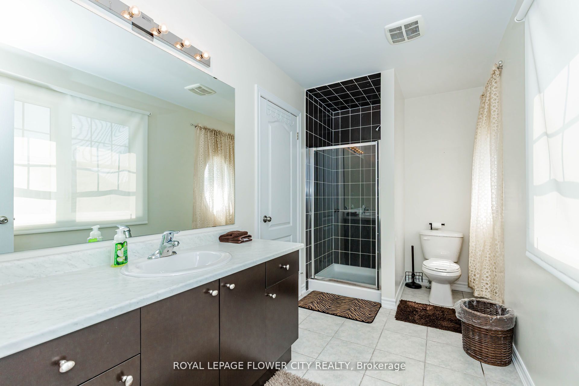 944 O'reilly Crescent Property Photo 27