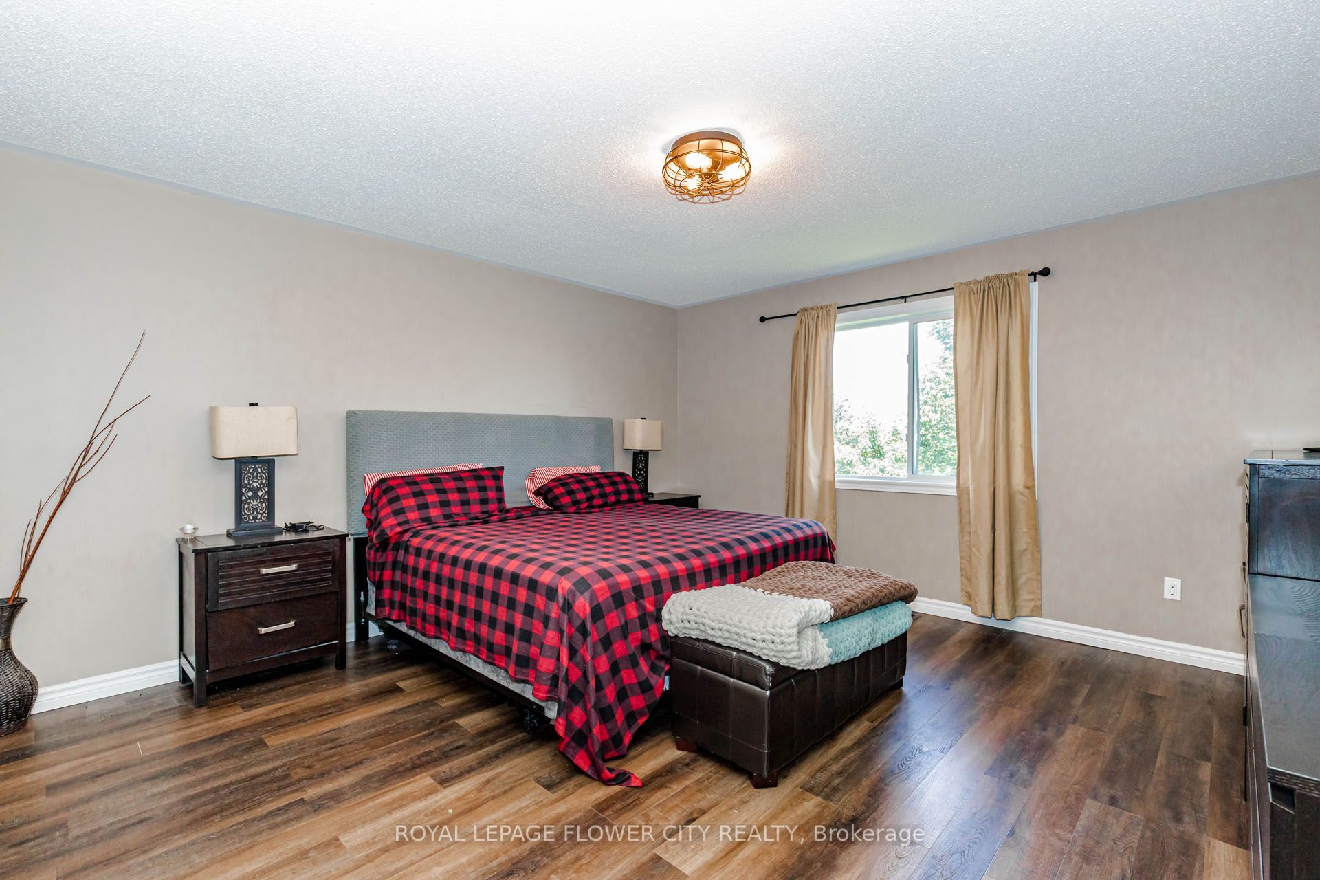 944 O'reilly Crescent Property Photo 25