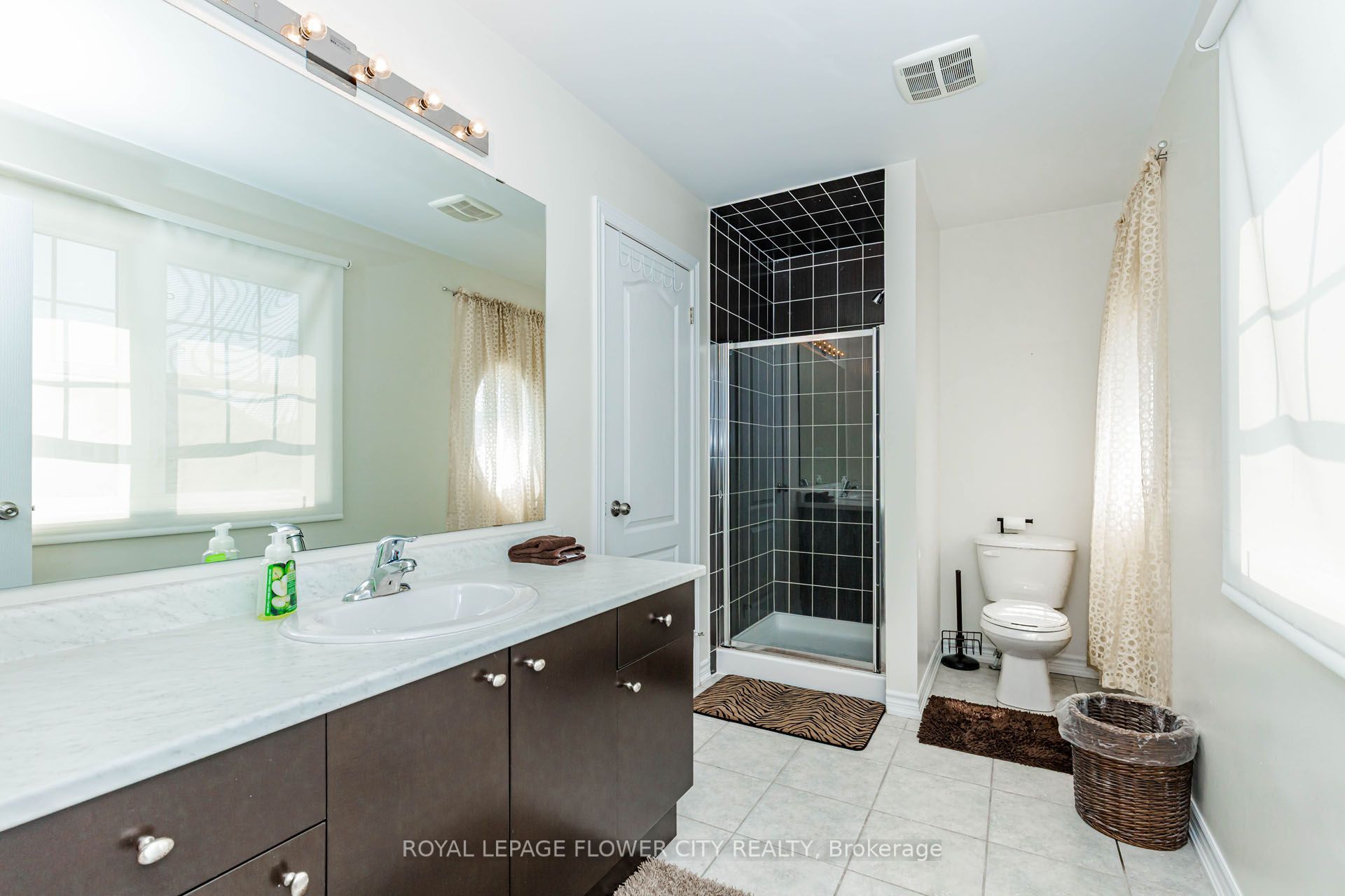 944 O'reilly Crescent Property Photo 28
