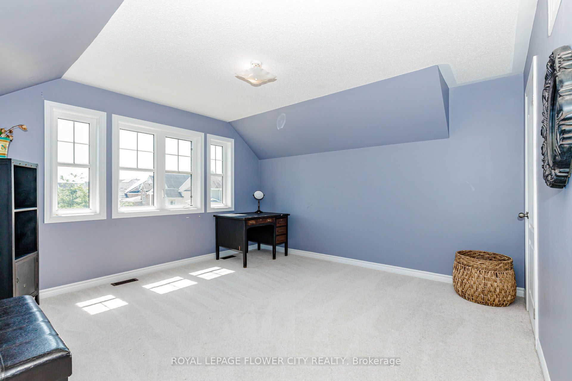 944 O'reilly Crescent Property Photo 29